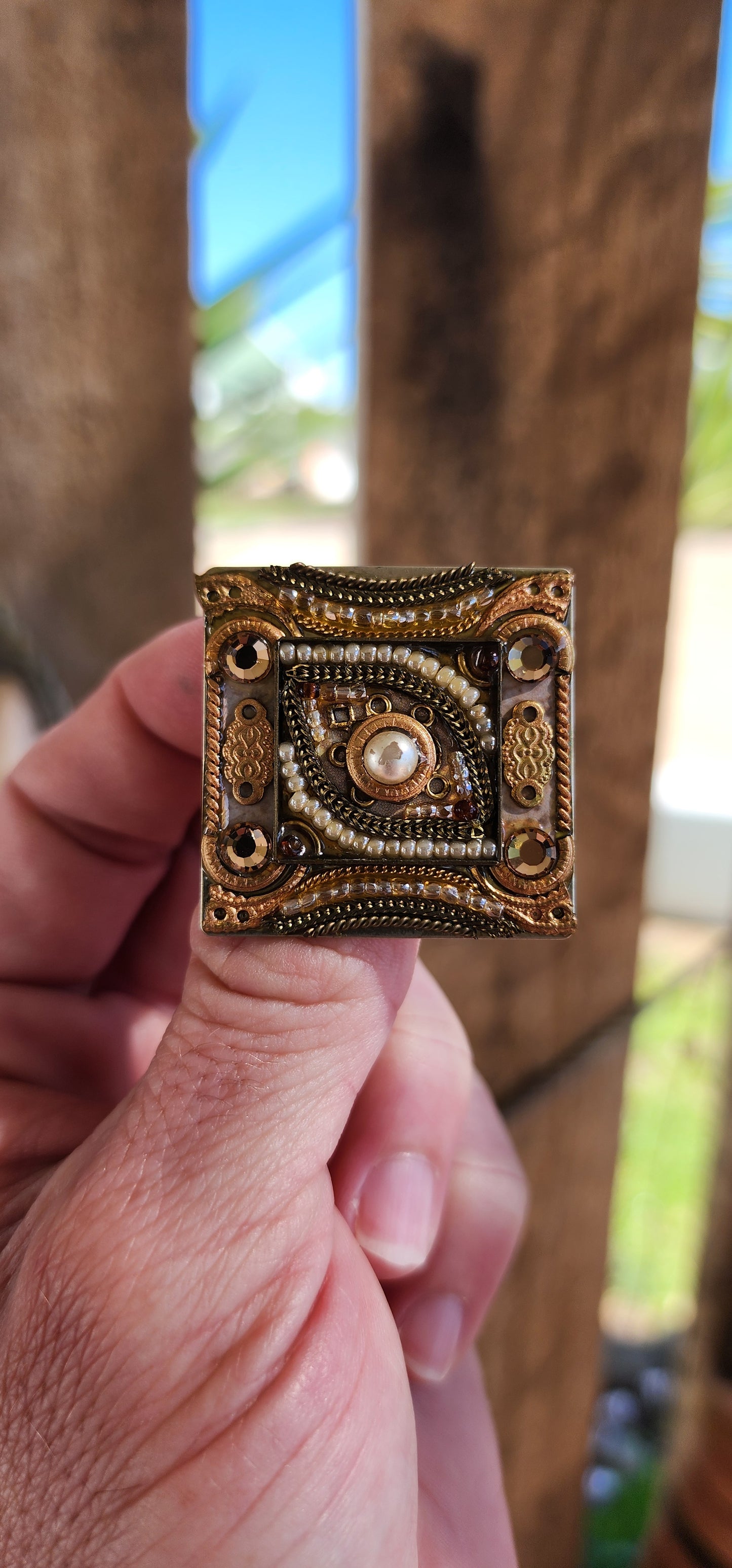 Unusual Designer Costume Handmade brooch/pendant in the shape of an Eye.
