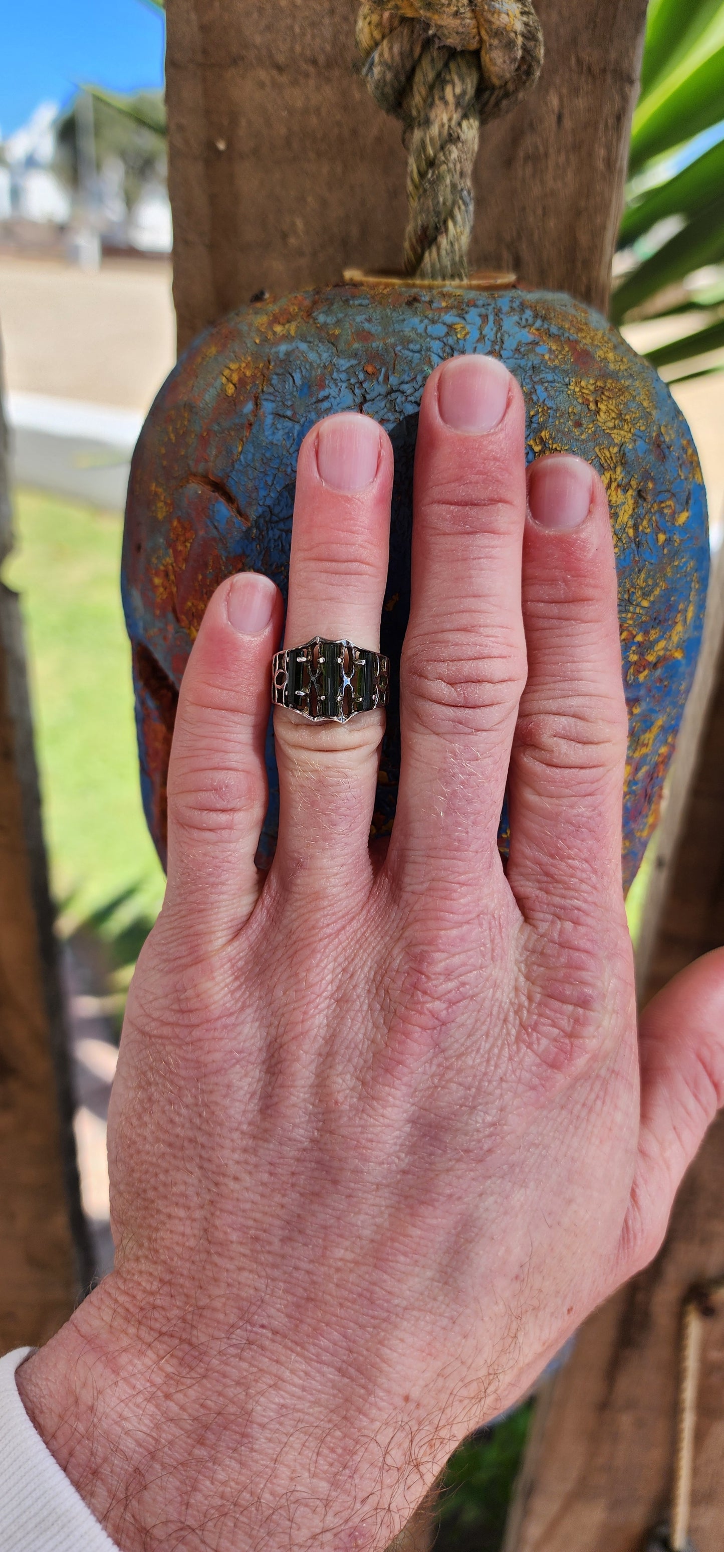 Remarkable Vintage Italian Designer 800 Silver and rough Olive/Green Tourmaline specimens ring designed in a Brutalist/Modernist aesthetic.