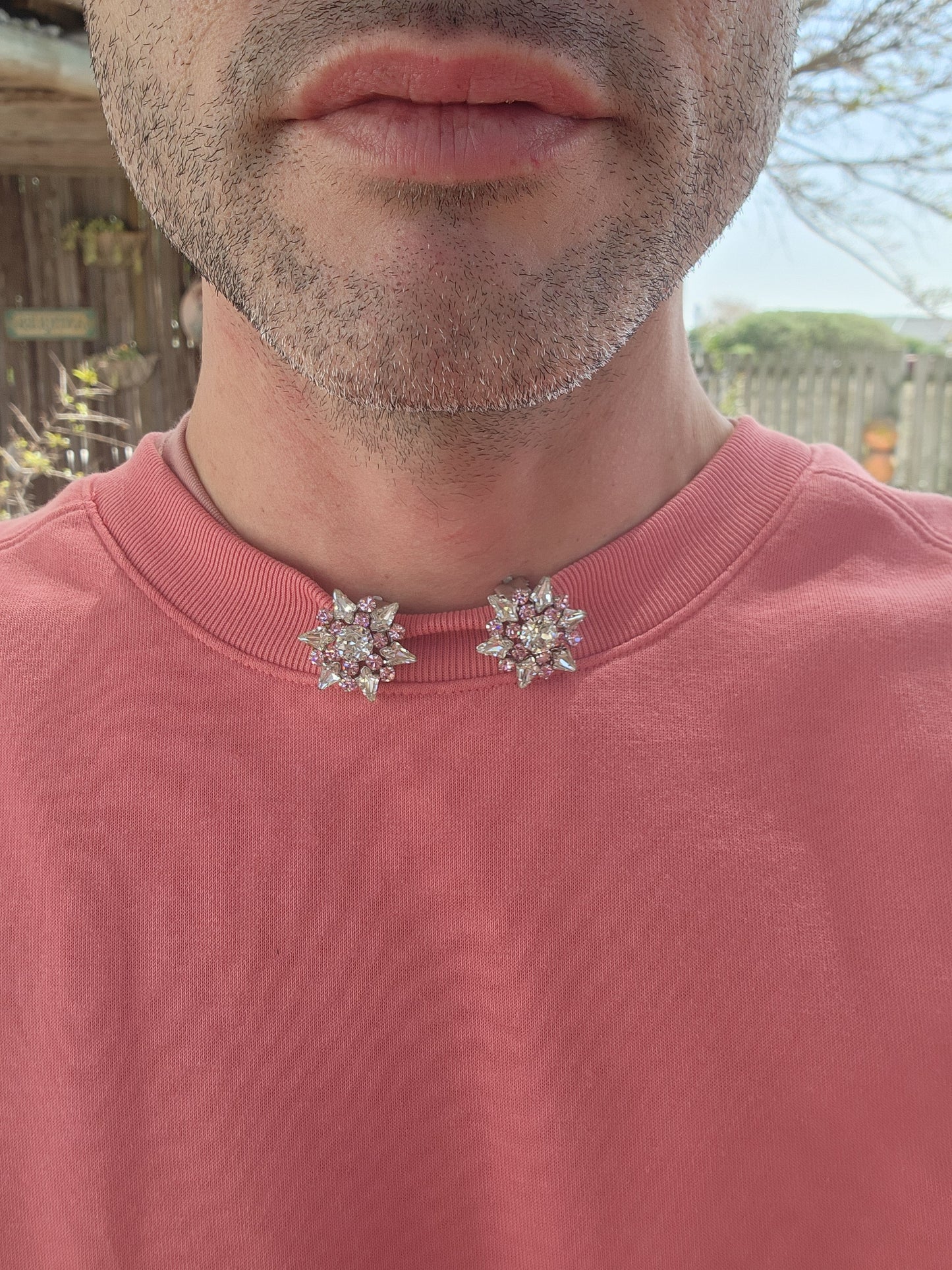 These are extremely pretty ! Vintage pair of Silvertone floral/star shaped Costume clip-on earrings.The earrings flaunting sparkly Austrian Crystal Rhinestones in Pink and Clear , all prong set.