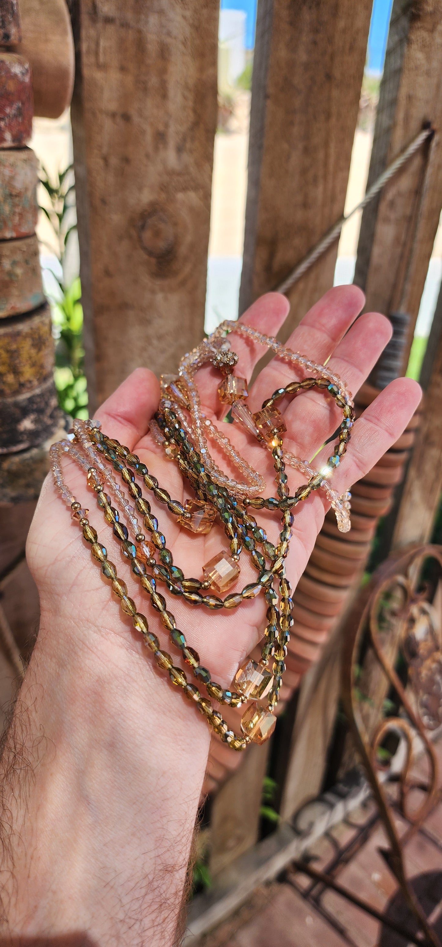 This necklace is a dazzling spectacle of sparkle and sophistication,truly a statement piece that exudes timeless elegance.