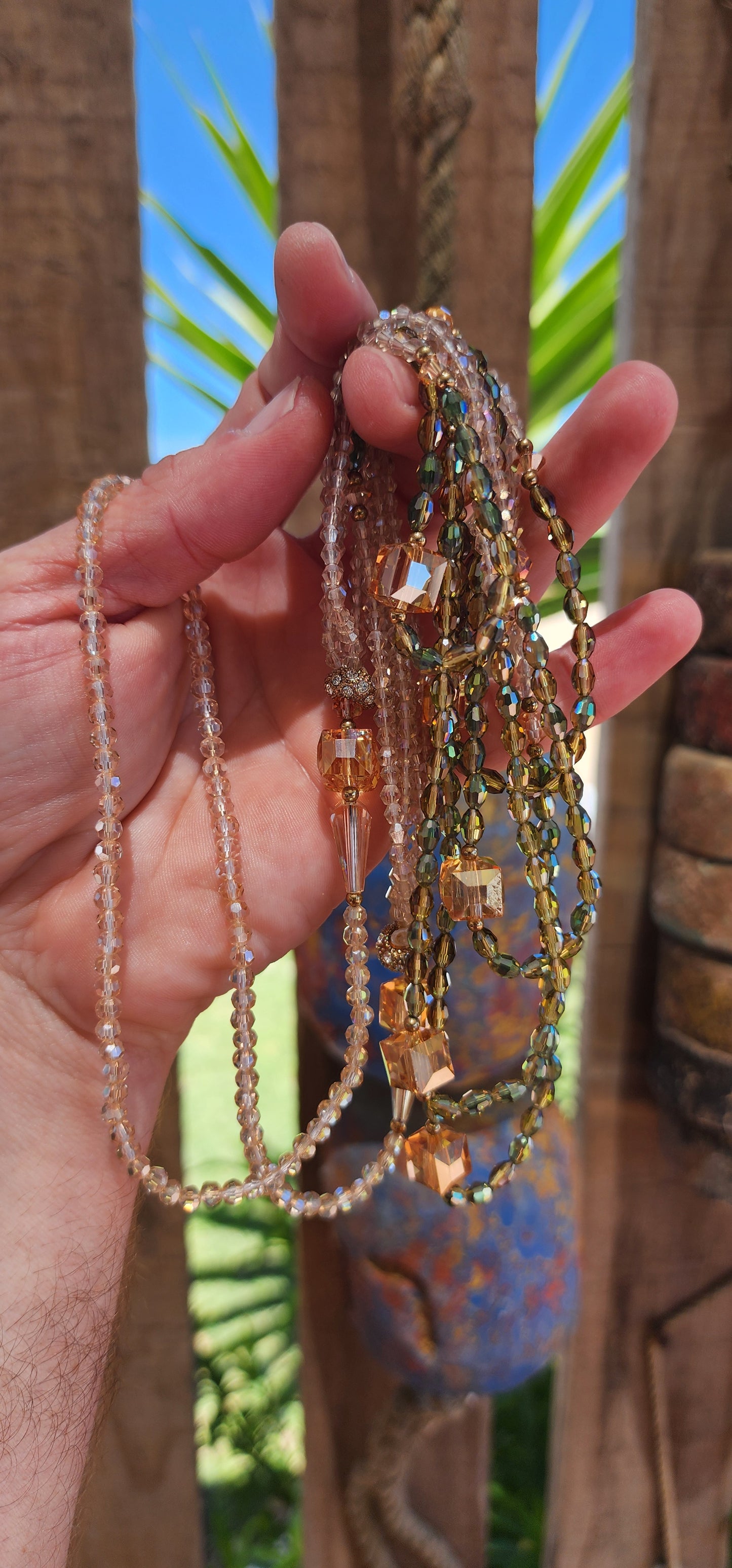This necklace is a dazzling spectacle of sparkle and sophistication,truly a statement piece that exudes timeless elegance.