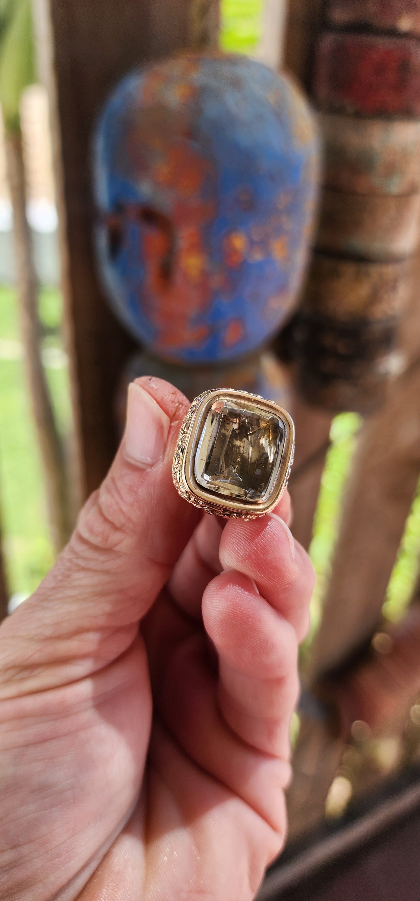 This large-sized Victorian 9ct rose gold fob seal pendant is a stunning relic of the mid-to-late 19th century, embodying both artistic mastery and functional elegance.