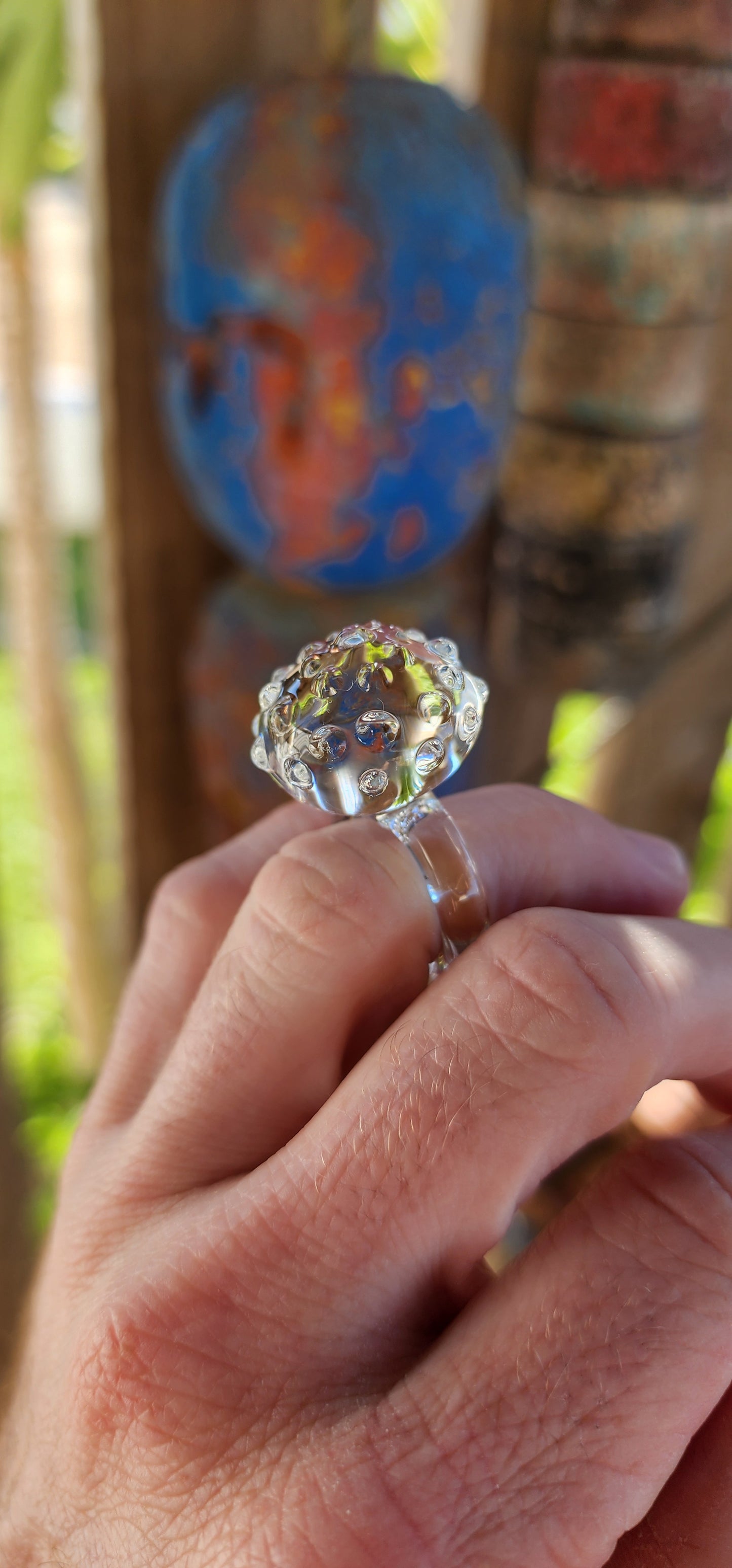 This striking vintage contemporary statement ring is a miniature masterpiece of sculptural design, resembling the elegant form of a sea urchin.
