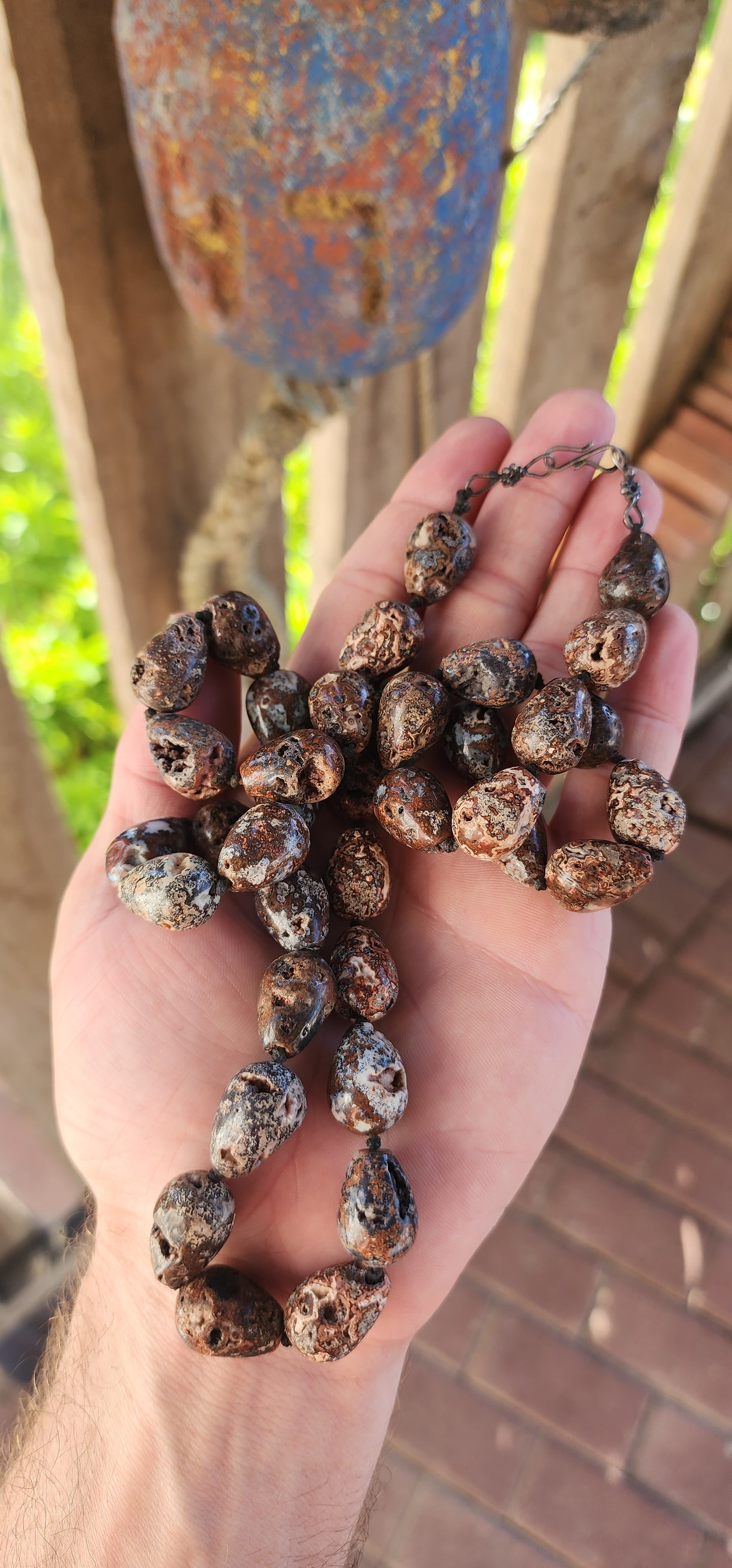 This necklace is like a treasure unearthed from deep within the earth’s mysteries! What ive got here is a stunning, extra-length strand of leopard skin jasper beads, each one brimming with wild, organic character.