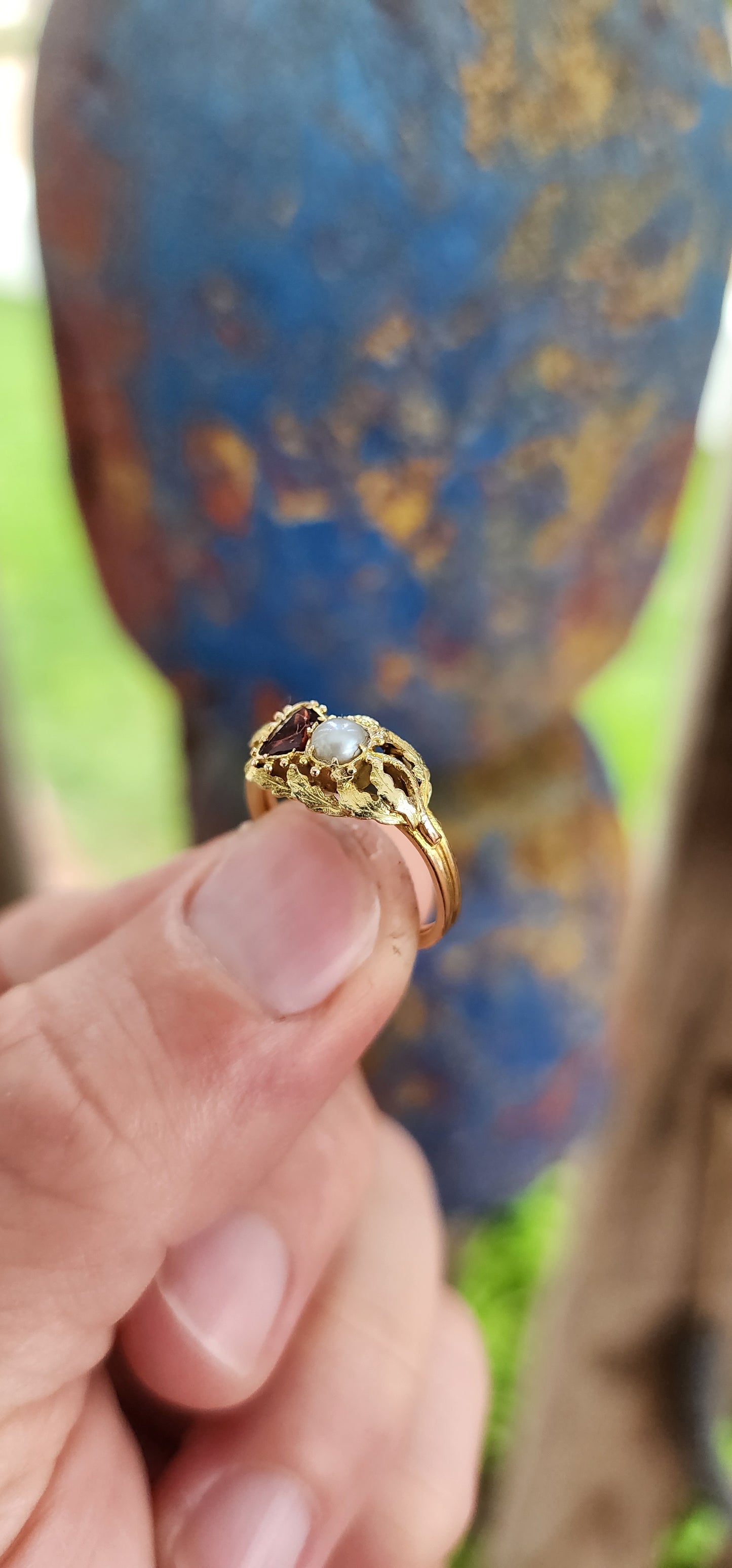 This is a marvelous and rare example of late Georgian to early Victorian mourning jewelry, specifically a mourning ring crafted in 15-carat yellow gold.