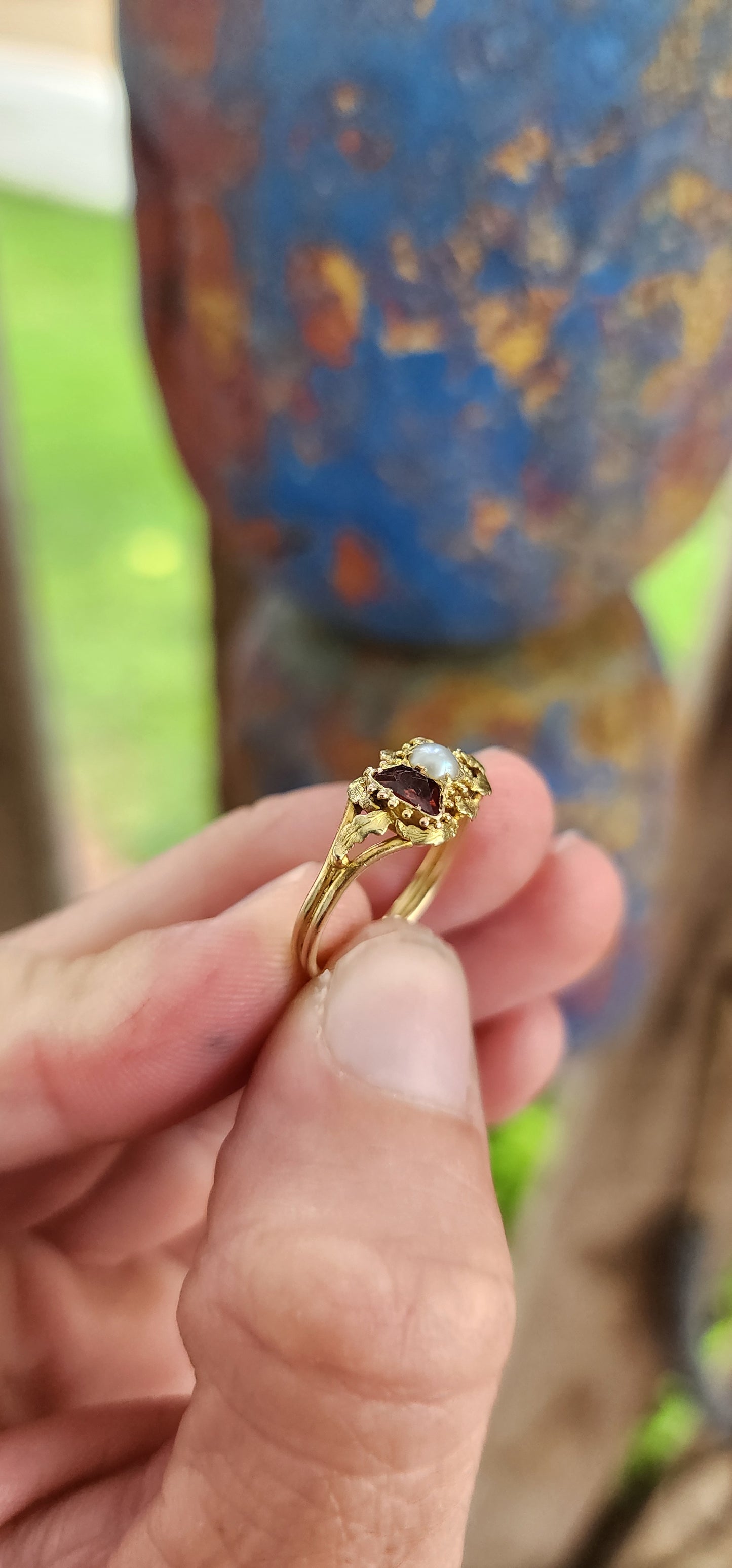 This is a marvelous and rare example of late Georgian to early Victorian mourning jewelry, specifically a mourning ring crafted in 15-carat yellow gold.