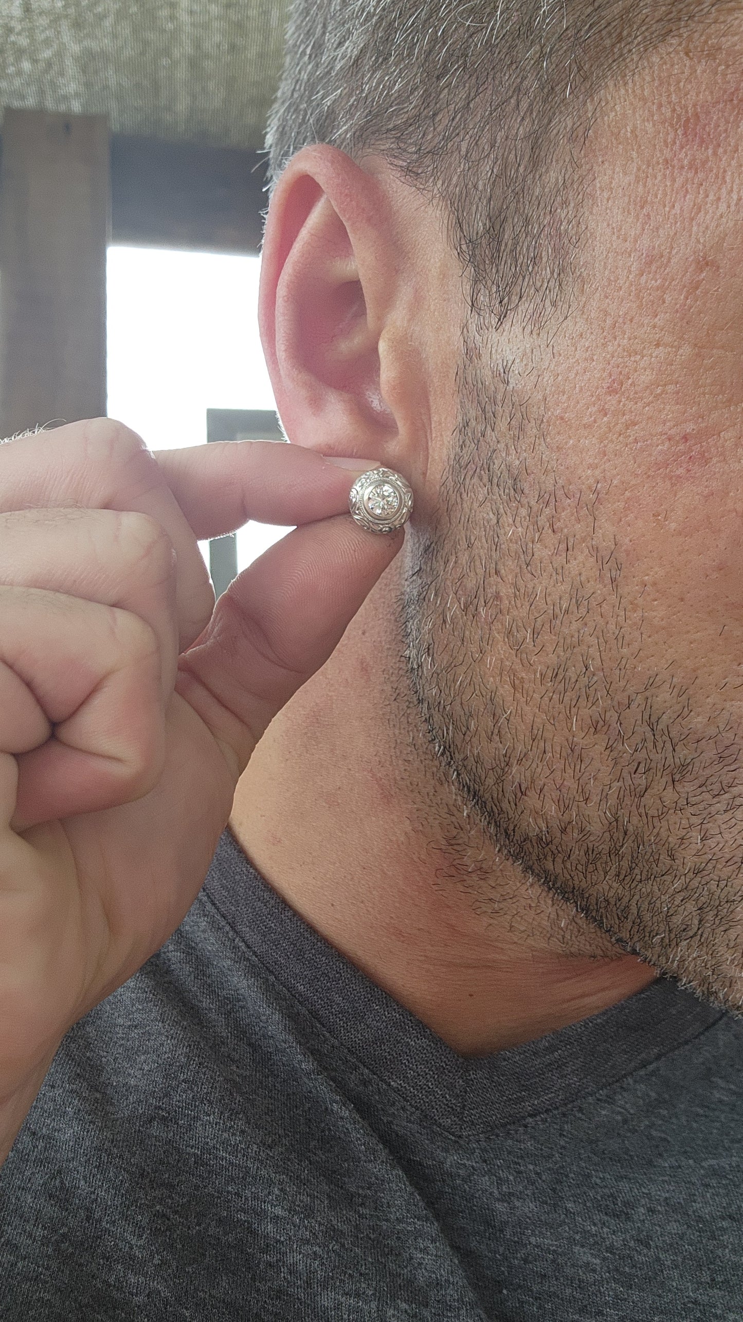 Meet your new everyday crown jewels: a marvelous pair of designer button-style stud earrings by the iconic South African jeweller Jenna Clifford, celebrated for her timeless elegance and masterful blend of classic and contemporary design.