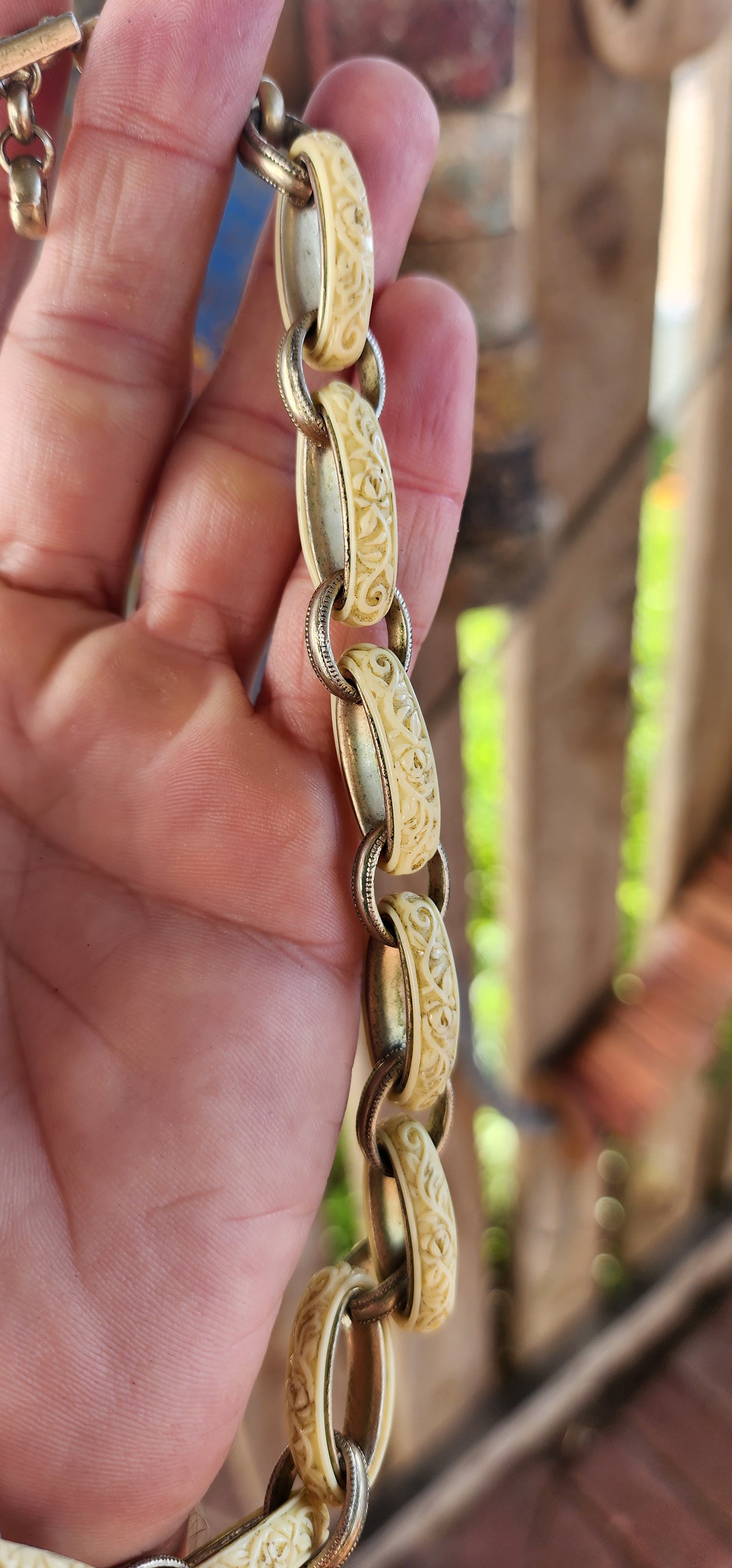 A Rare and Striking Antique Late Victorian Celluloid and Silvertone Link Necklace/fob chain – A Statement of Elegance and Innovation.