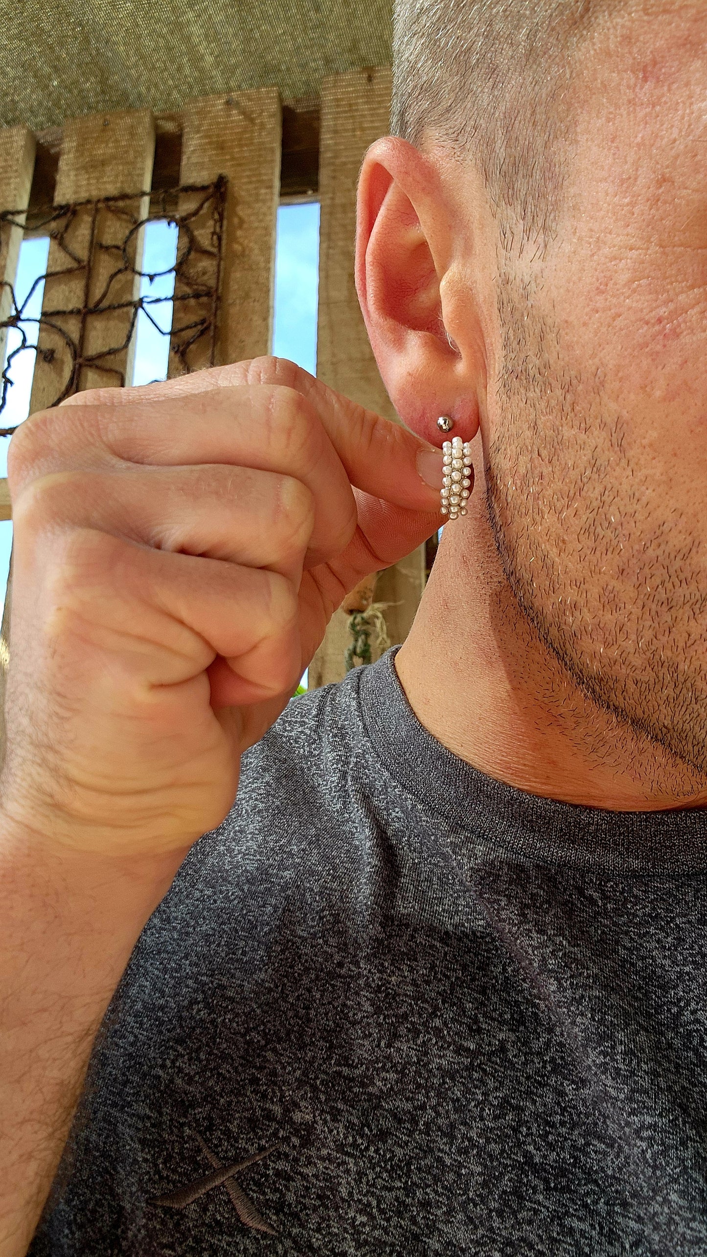 Say hello to your new lobes' favorite party guests—these fabulous freshwater pearl huggies!