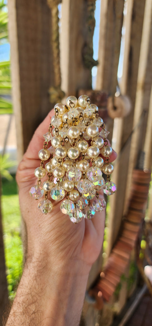 Old-new-stock glamour! Absolutely dazzling and delightfully over-the-top, this vintage 1980s costume “waterfall glamour” brooch by Sistercraft is pure retro drama in jewelry form!