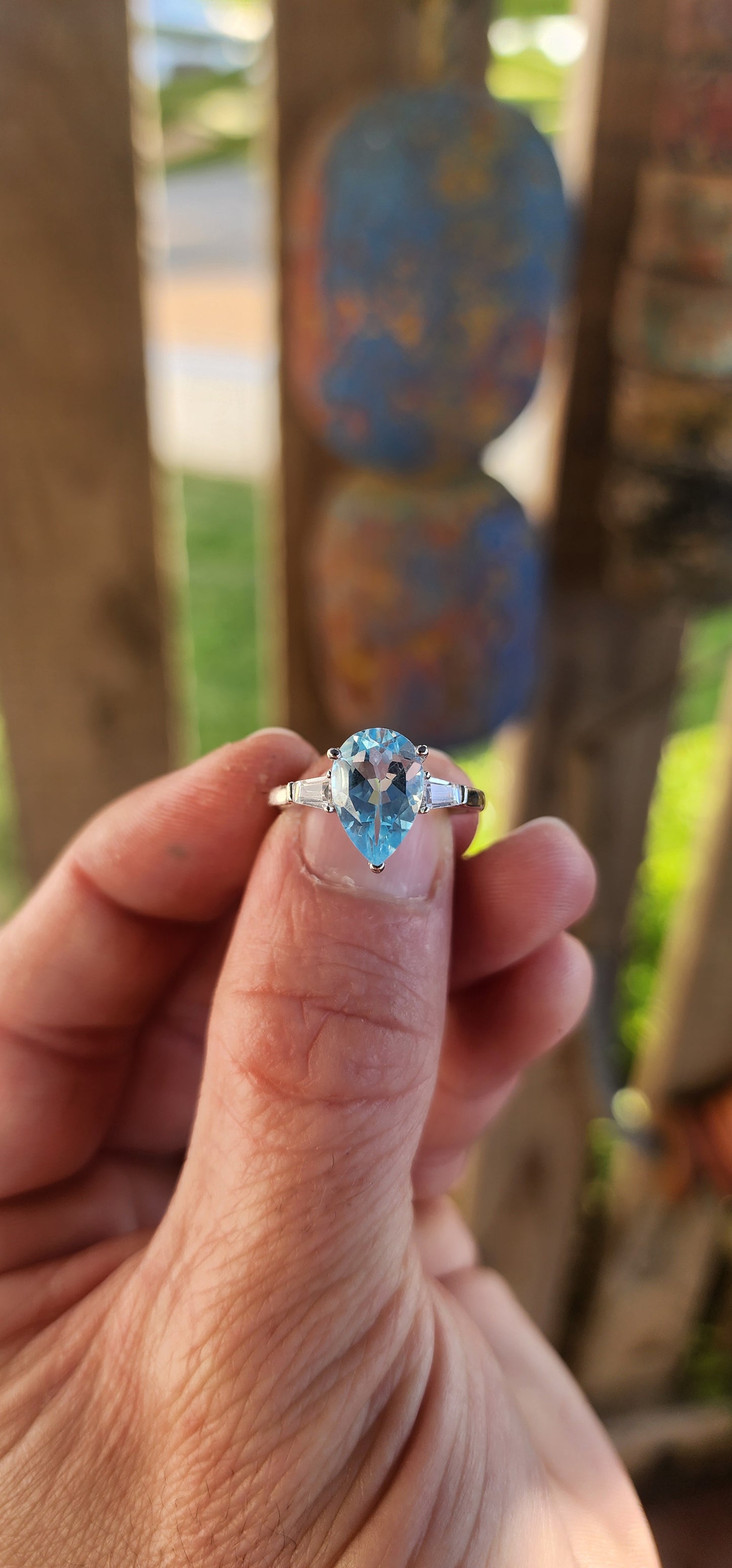 Prepare to be dazzled — this sterling silver trilogy ring is a breath of fresh air, bursting with elegance, brilliance, and timeless charm!