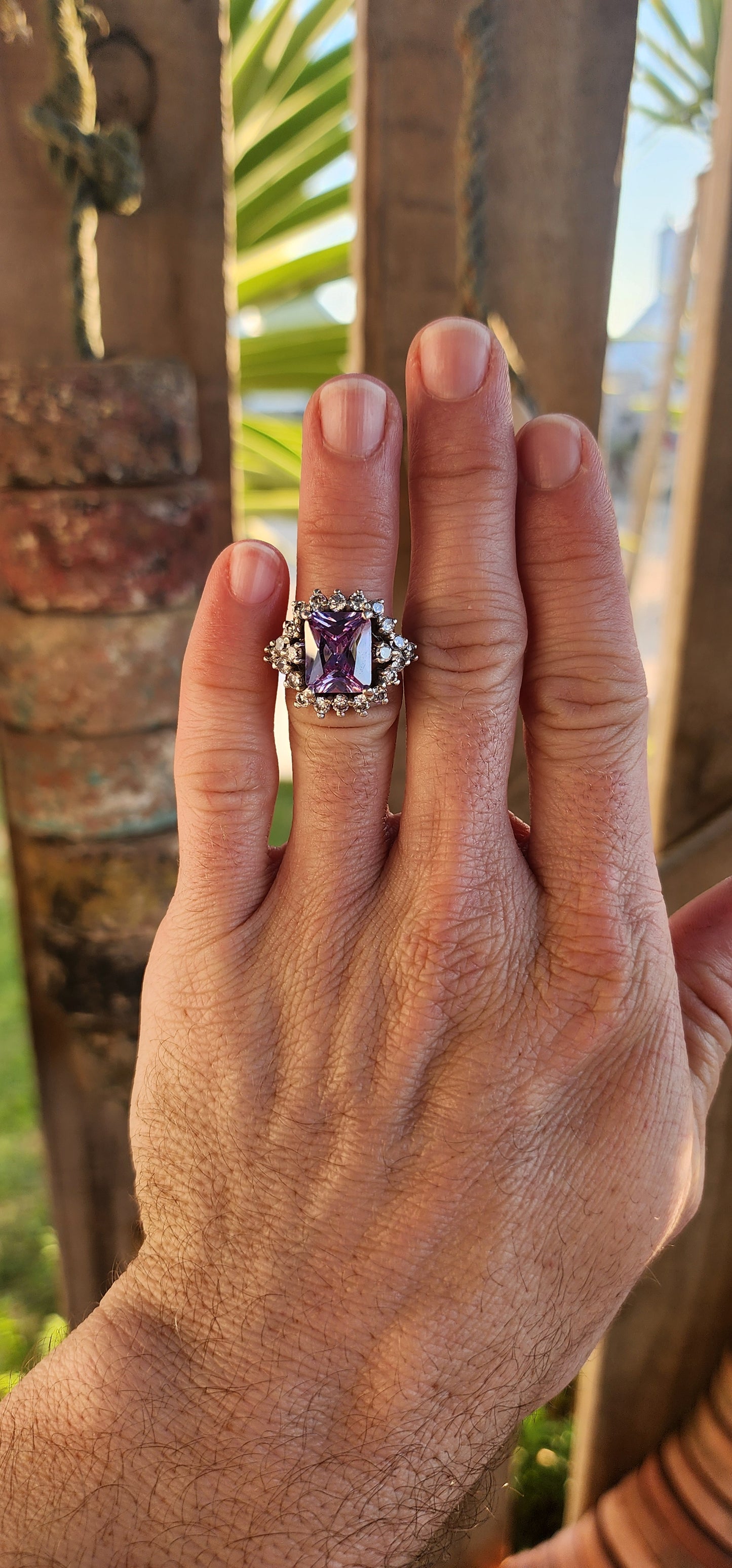 She’s bold, she’s brilliant, and she’s got a flair for the dramatic—this vintage cluster ring is your finger’s answer to a standing ovation.