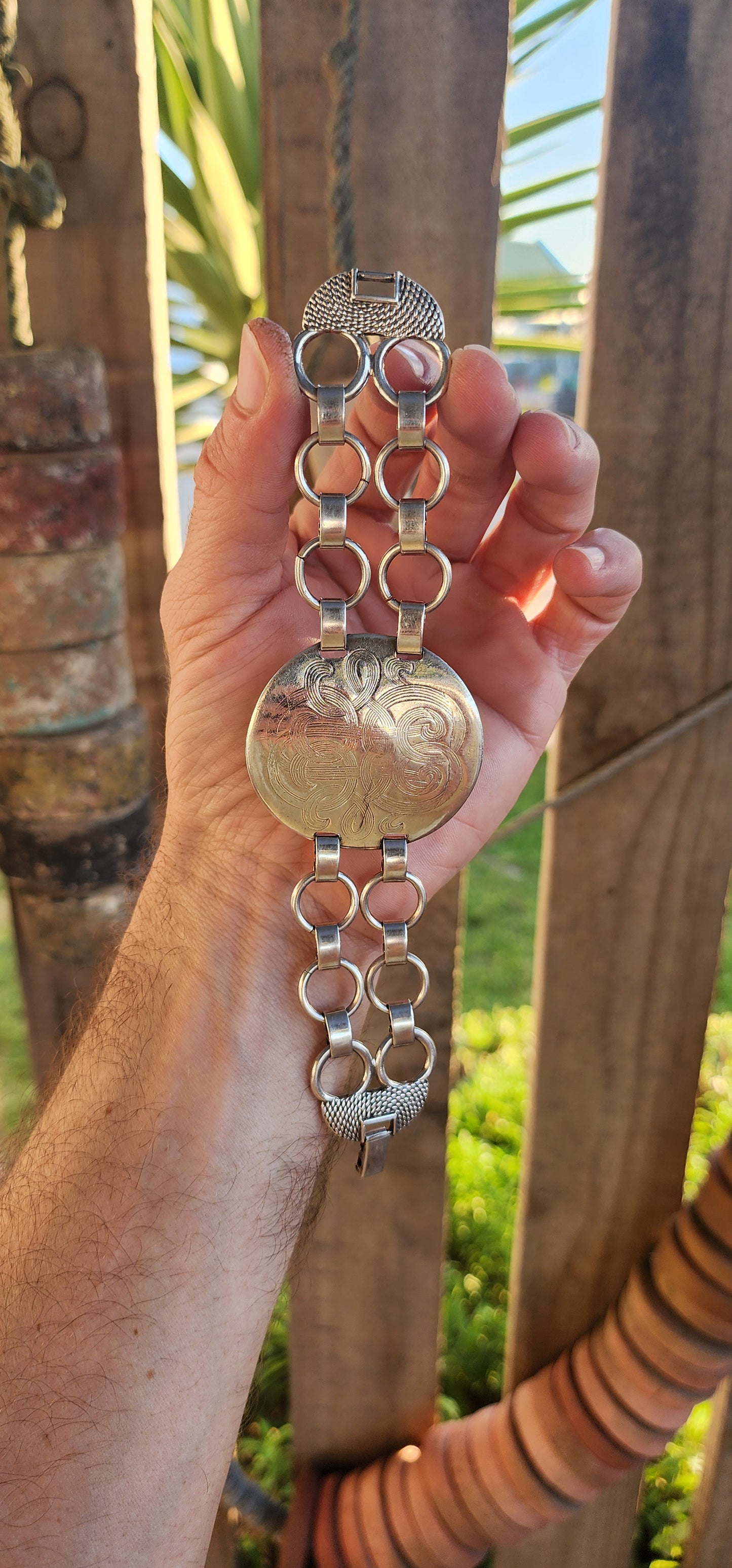Make a grand entrance with this dramatic silver-plated designer costume bracelet from the iconic French atelier Gas Bijoux. Aptly named the “Diva”, this statement piece exudes power and poise, combining vintage flair with artisanal craftsmanship.
