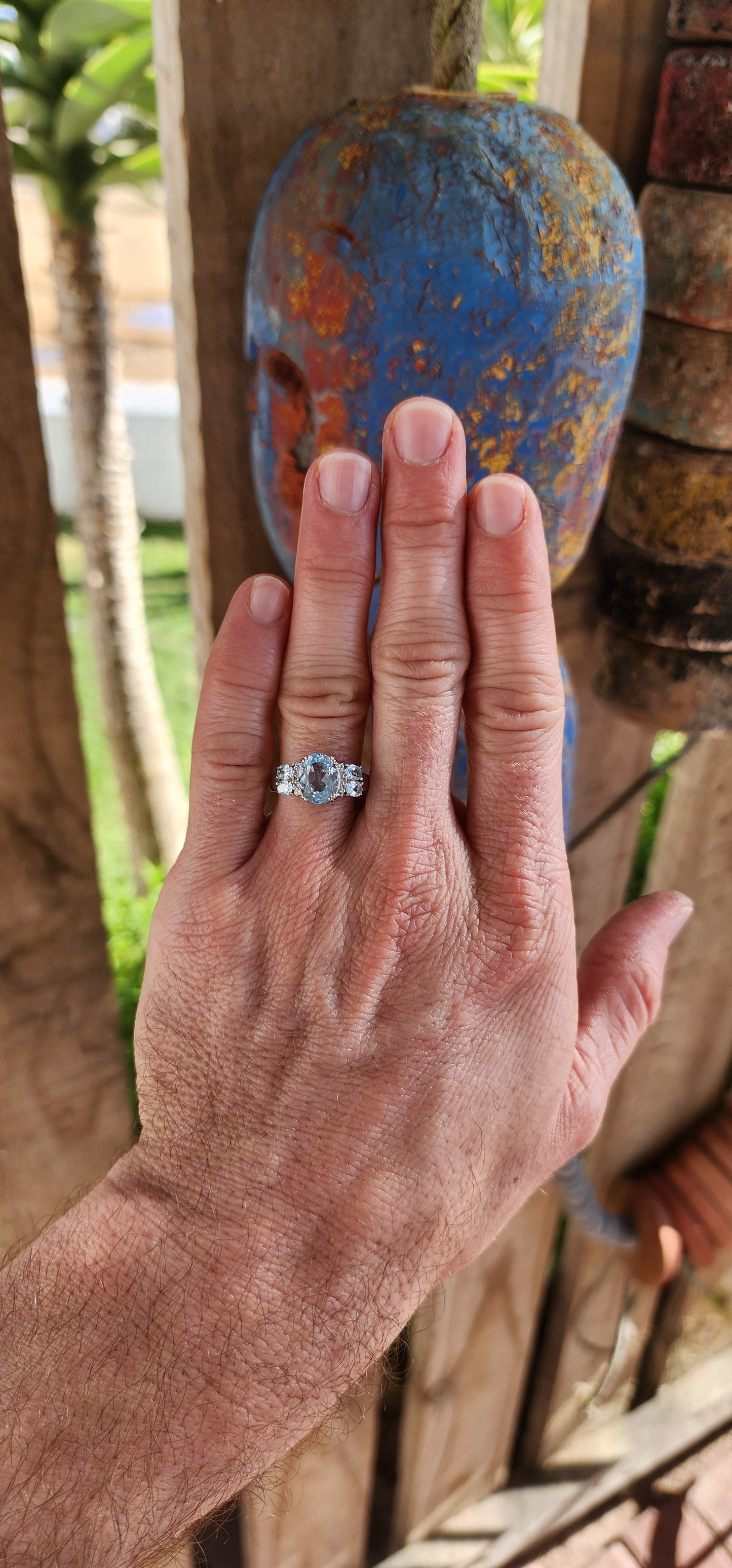 "Cloudlight Crown" – A Ring of Sky and Sparkle
Like a breath of fresh air in jewelry form, this marvelous, rather chunky trilogy-style ring is expertly crafted in rhodium-plated sterling silver, ensuring it keeps its high-polish shine.