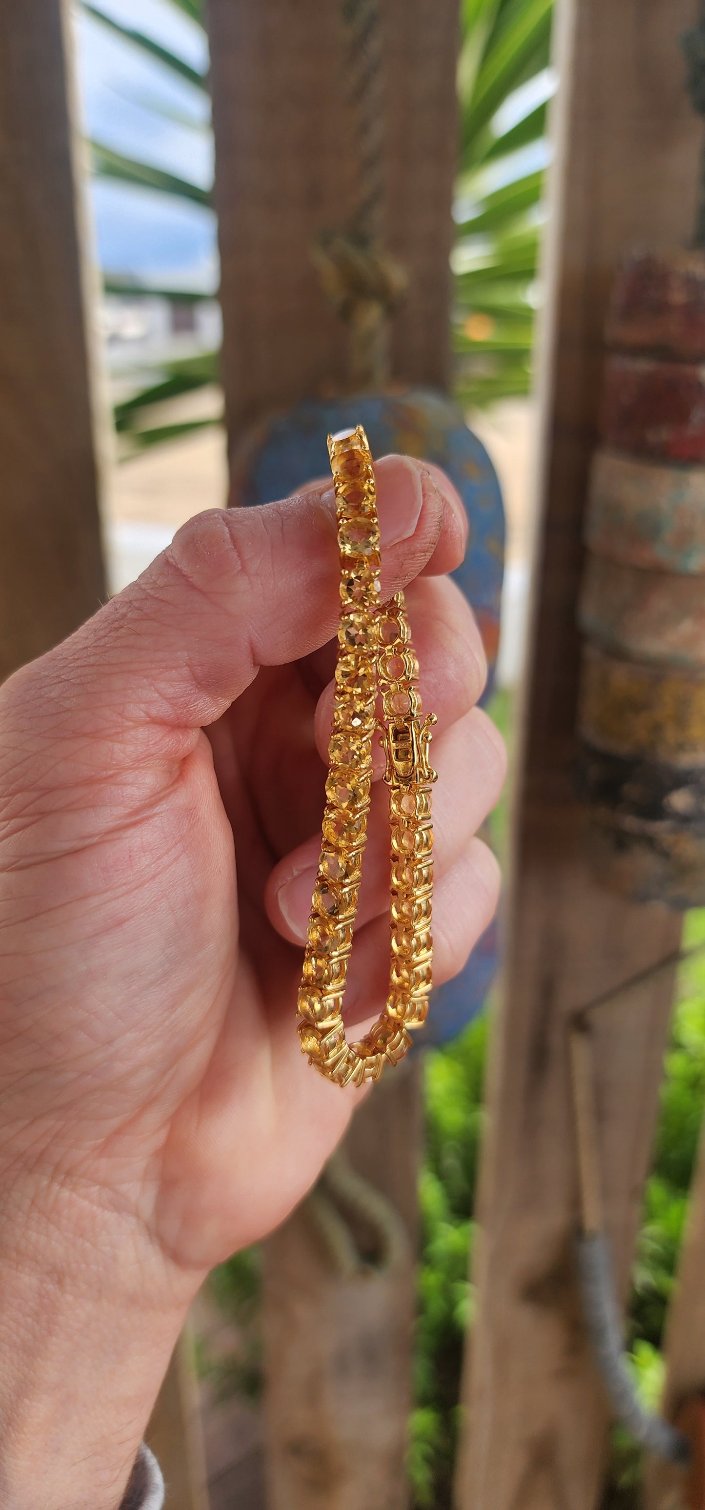 Golden Glow – A Citrine Tennis Bracelet That Radiates Joy!