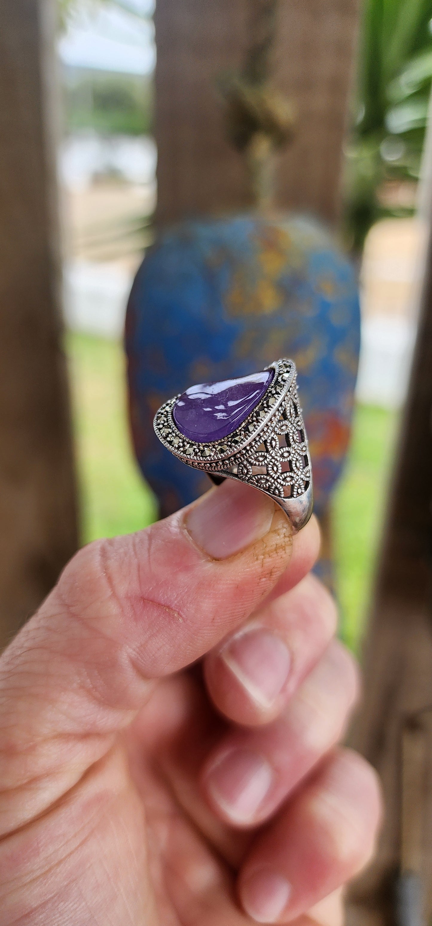 An absolute stunner! This bold and beautifully sculpted dress ring is crafted in sterling silver, designed to command attention from every angle.