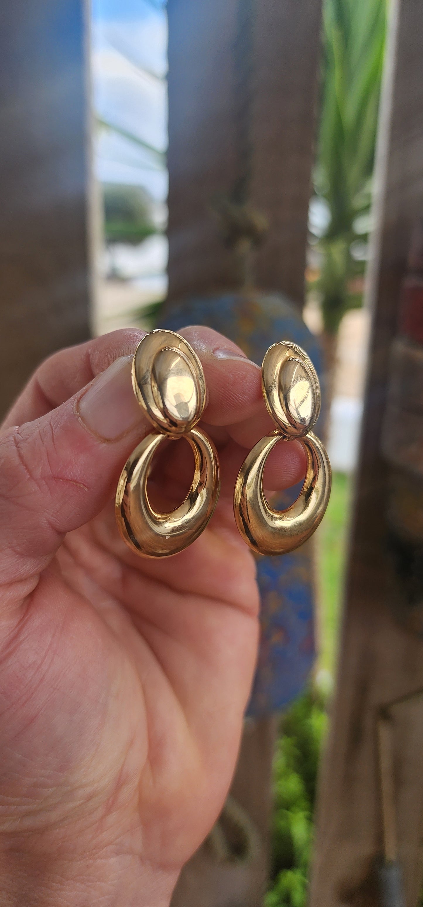 “Golden Knockouts” — The Italian Modernist Marvels by Unoaerre.