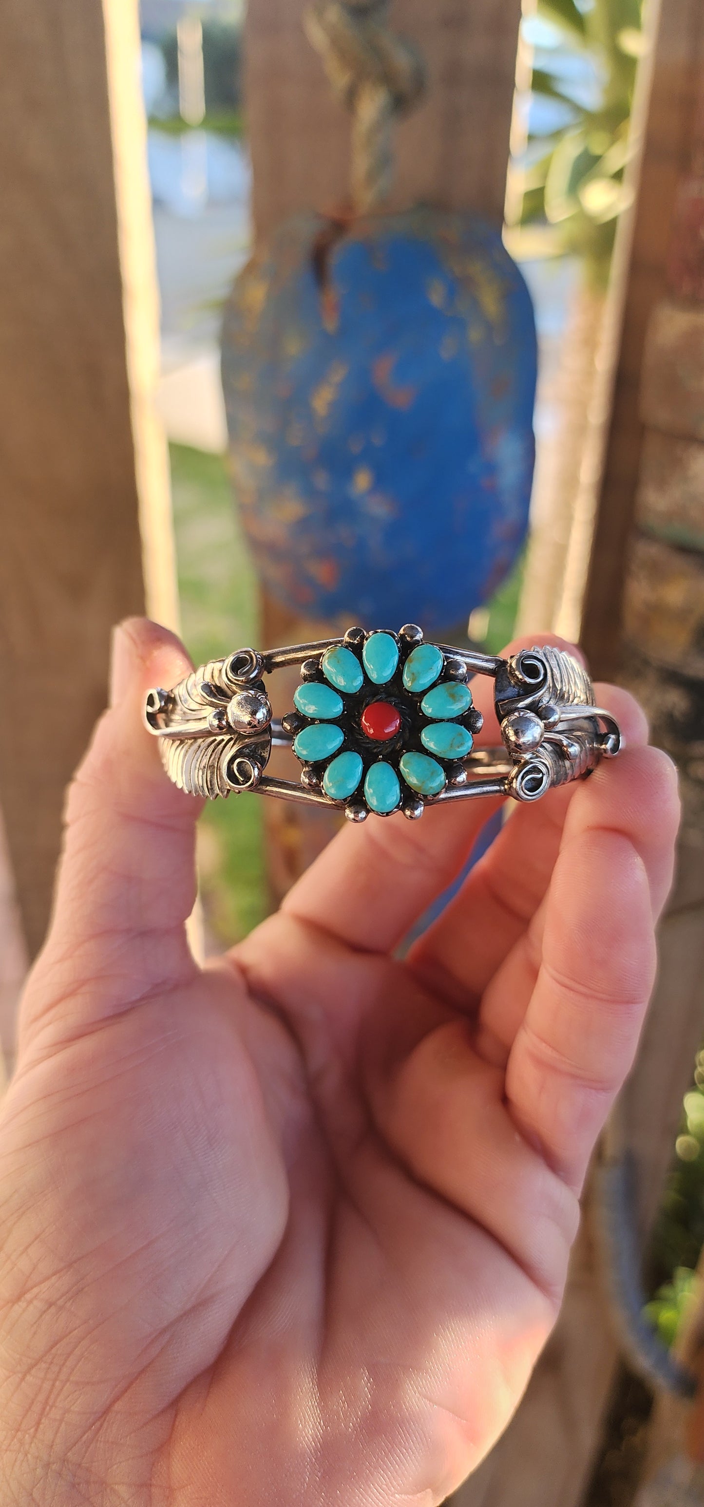 This striking and chunky vintage Southwestern Navajo-style cuff bracelet is a bold testament to both artistry and heritage. Forged in sterling silver, the cuff’s structure is composed of split double bands, giving it a powerful yet airy presence.