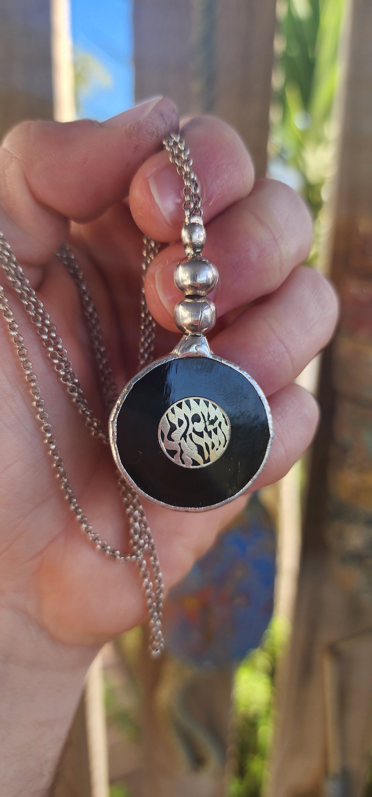 Vintage Sterling Silver “Shema Yisrael” Judaica Prayer Necklace – A Sacred Whisper in Silver and Shadow.