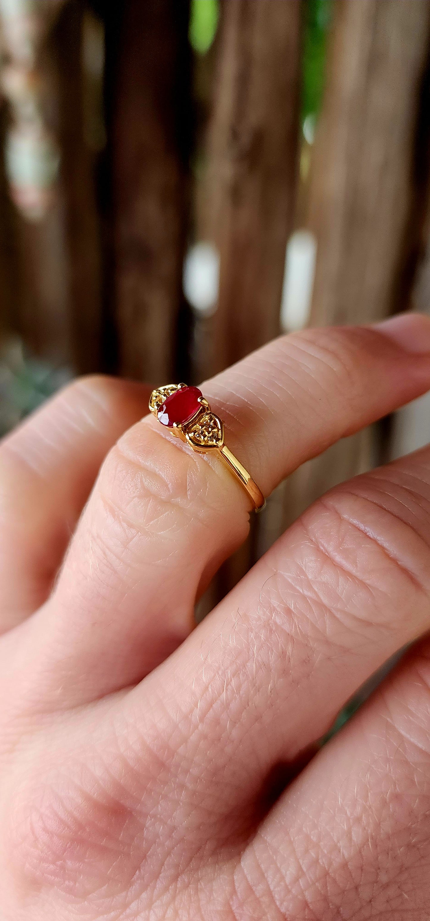 This enchanting trilogy-style ring is a delightful dance of elegance.
Crafted from sterling silver and generously plated with 18ct yellow gold.