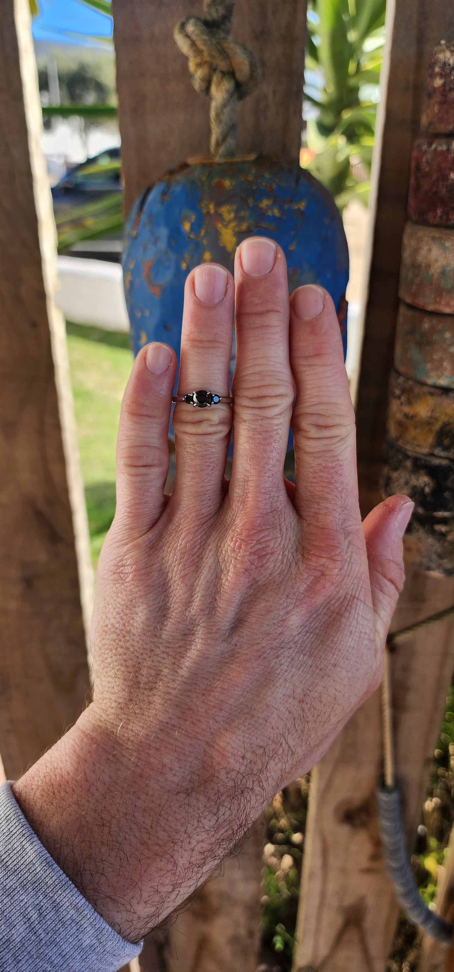 Midnight Trinity
A ring that whispers secrets of the night sky.Crafted in sterling silver and rhodium-plated to hold its forever-sparkle.