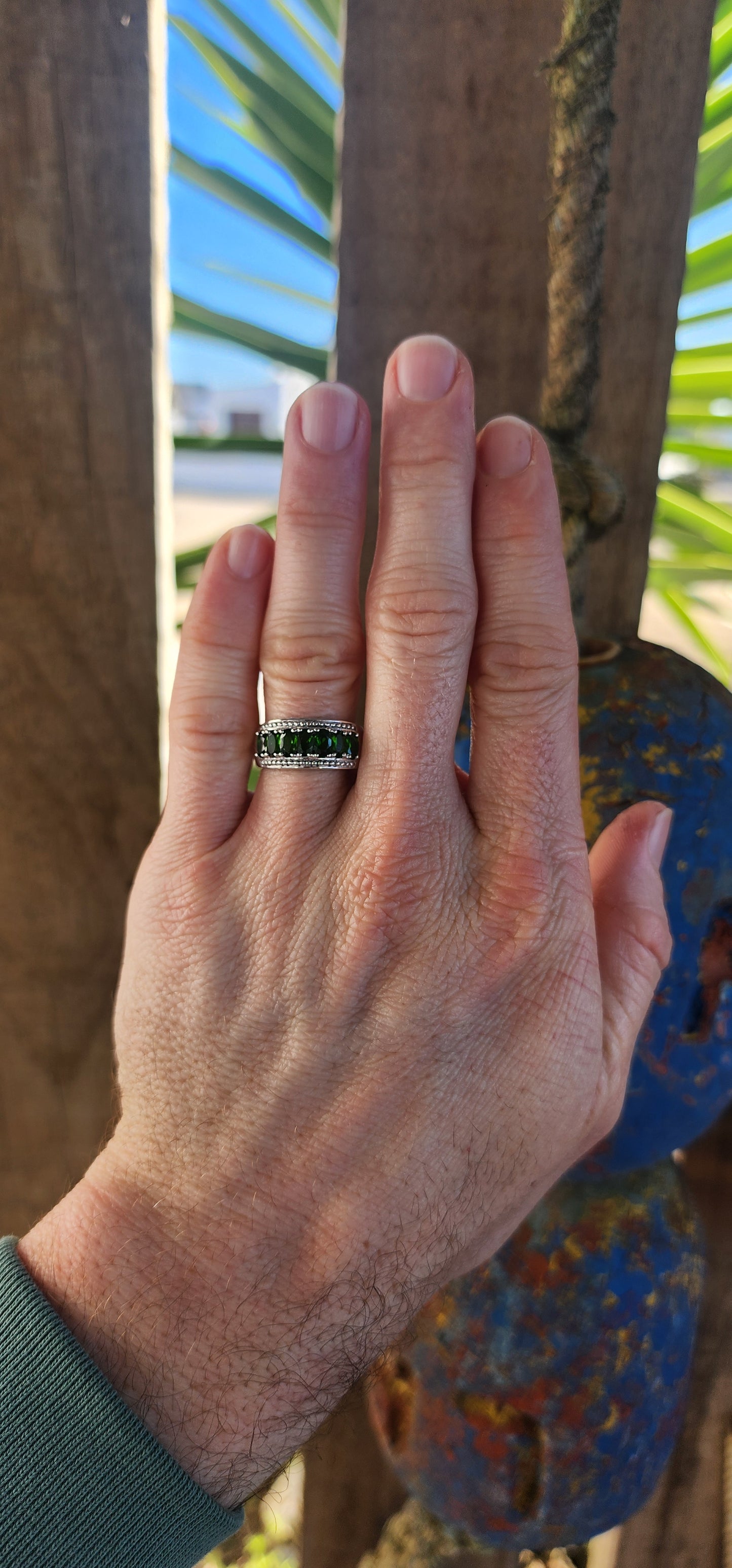 This striking unisex ring doesn’t settle for subtle—it commands attention! Crafted in solid sterling silver, its bold half-eternity band radiates confidence and strength.
