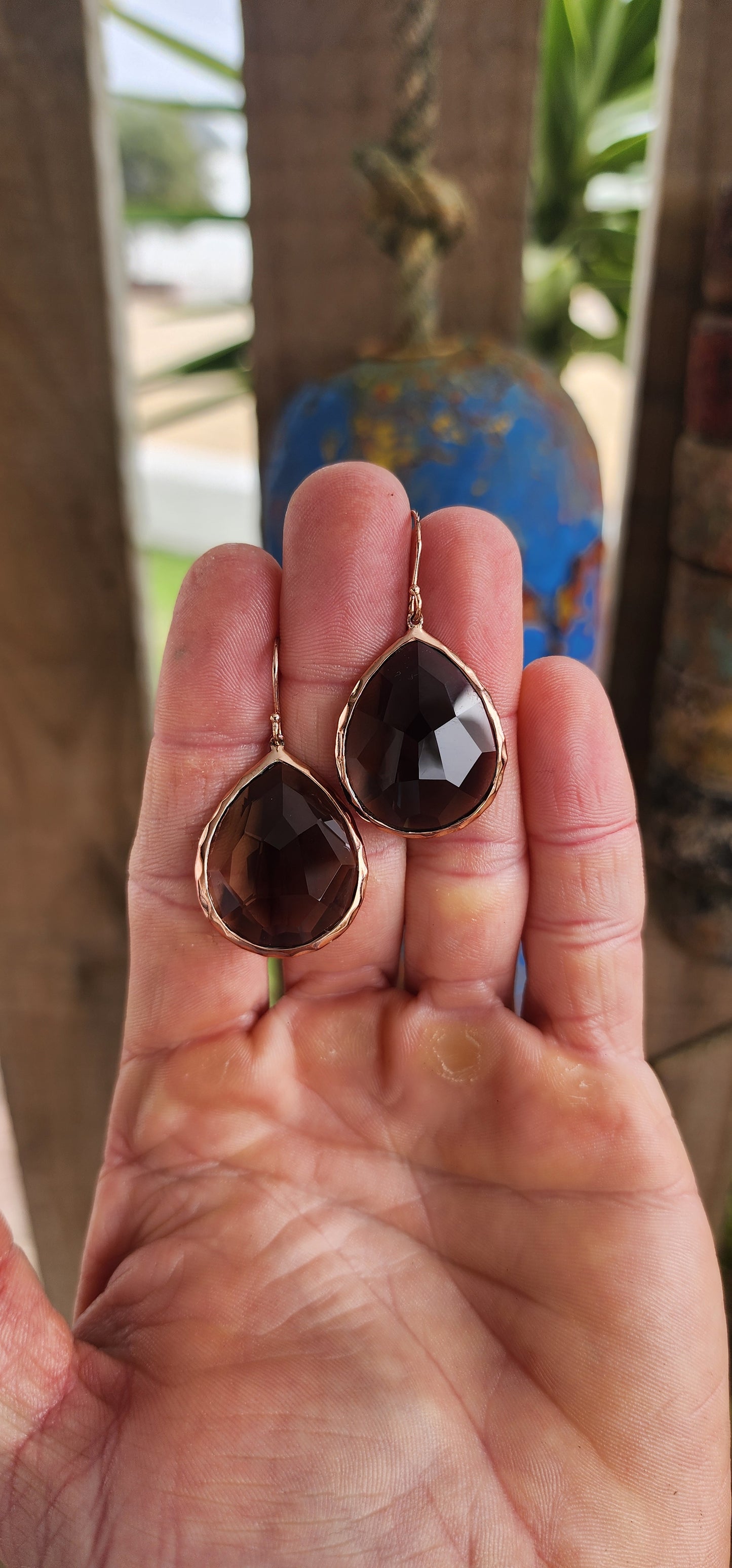 A truly glamorous pair of highly sought-after designer earrings by Ippolita, renowned for her luxurious, sculptural jewelry that blends Italian craftsmanship with modern sophistication.