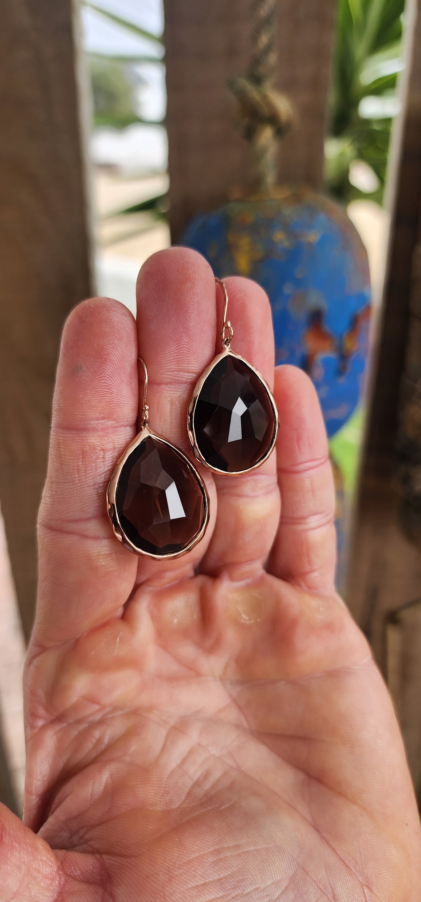 A truly glamorous pair of highly sought-after designer earrings by Ippolita, renowned for her luxurious, sculptural jewelry that blends Italian craftsmanship with modern sophistication.