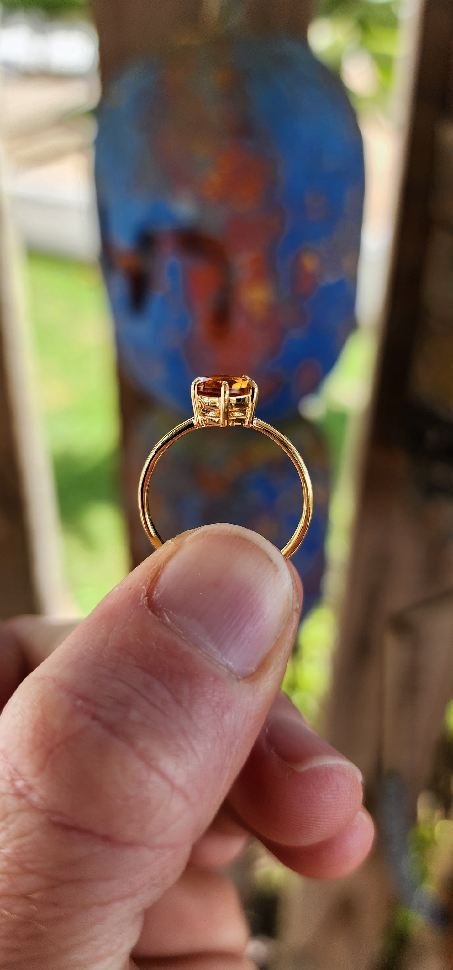 A Sunbeam for Your Finger – Citrine Edition.
This radiant solitaire ring is a joyful celebration of warmth and light. Crafted in sterling silver and luxuriously plated with 18ct yellow gold.