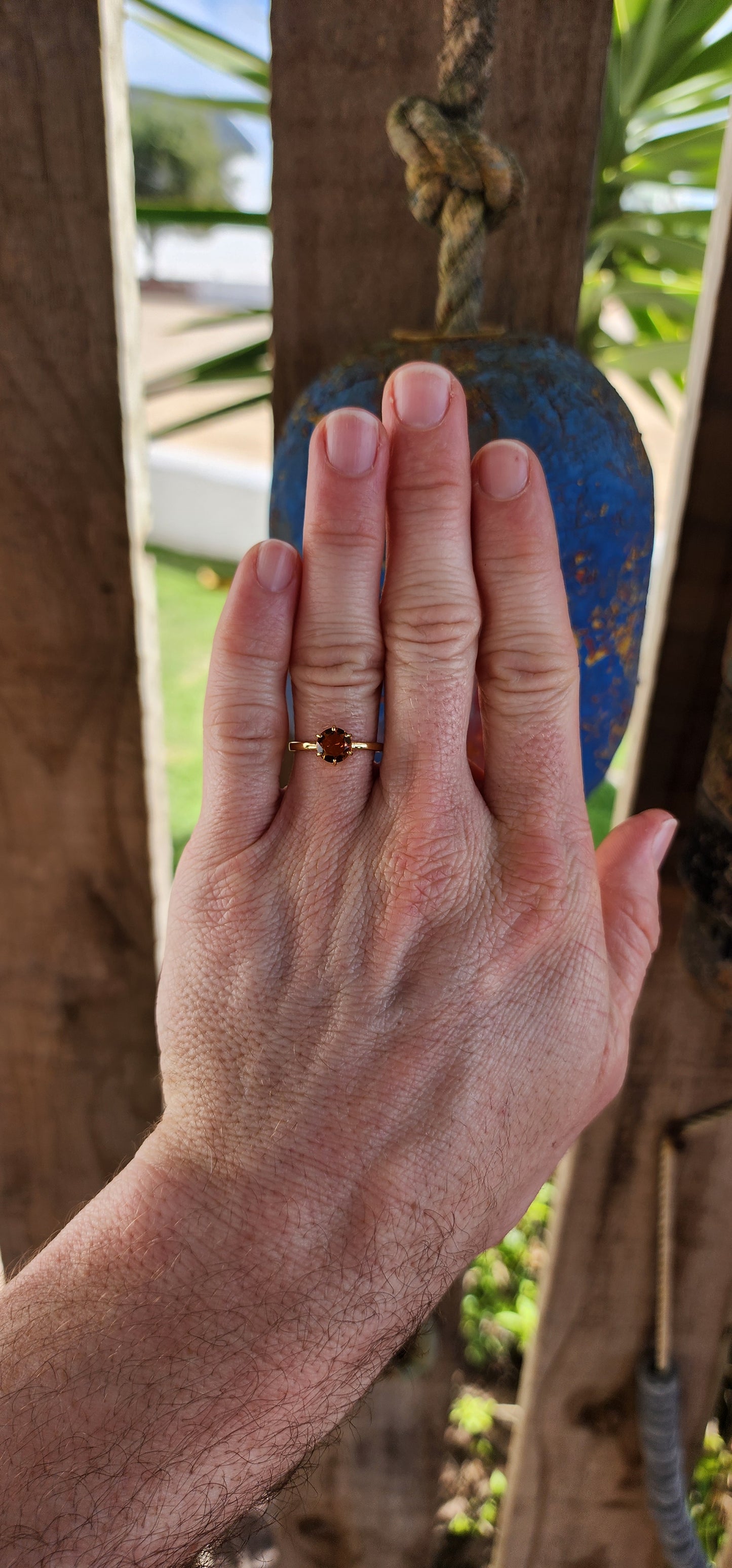 A Sunbeam for Your Finger – Citrine Edition.
This radiant solitaire ring is a joyful celebration of warmth and light. Crafted in sterling silver and luxuriously plated with 18ct yellow gold.