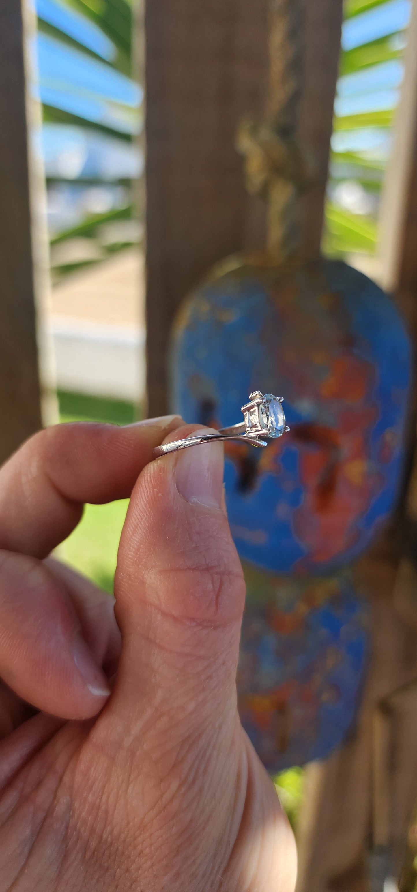 Ocean’s Embrace - A Collector’s Treasure.
A ring that feels as if it carries the calm of the sea within its heart.