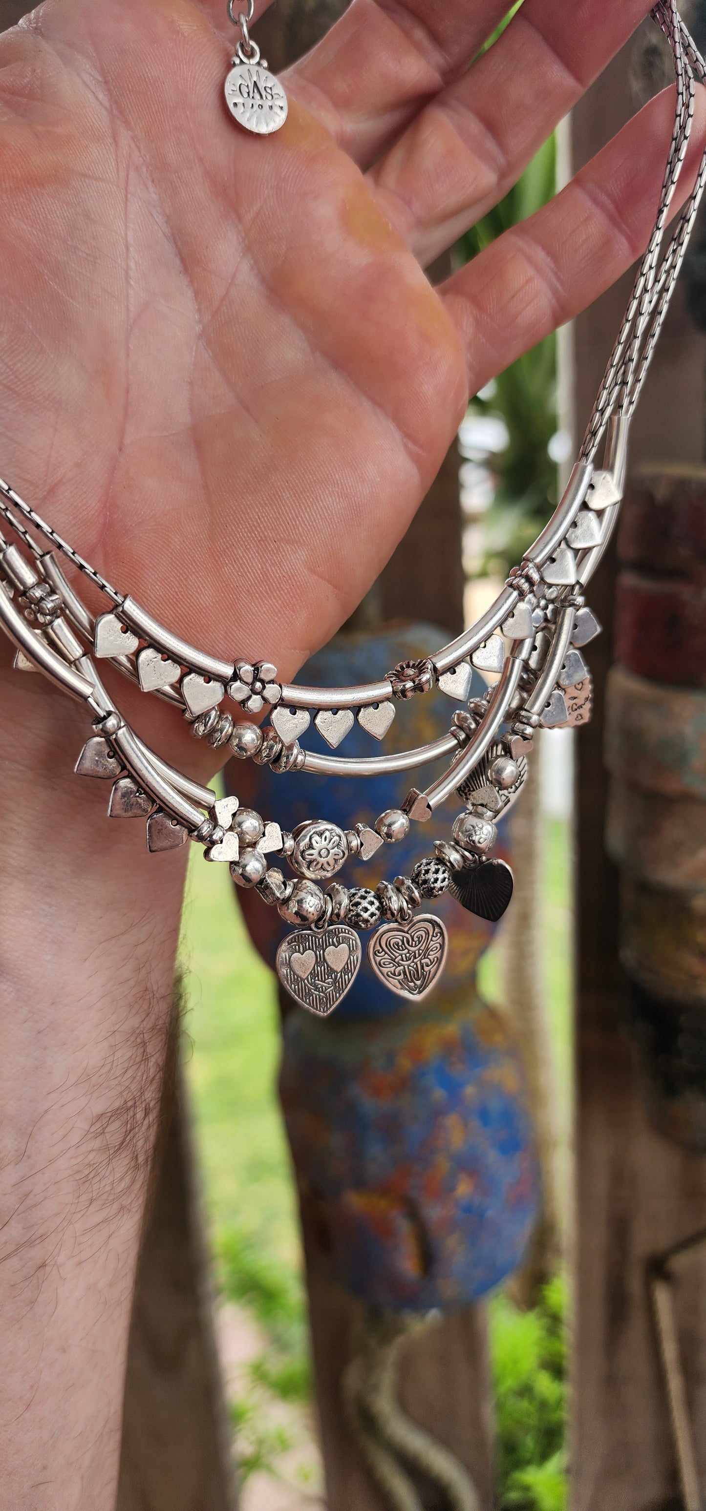 This Gas Bijoux necklace is a statement-making piece that effortlessly captures the free-spirited essence of bohemian luxury.