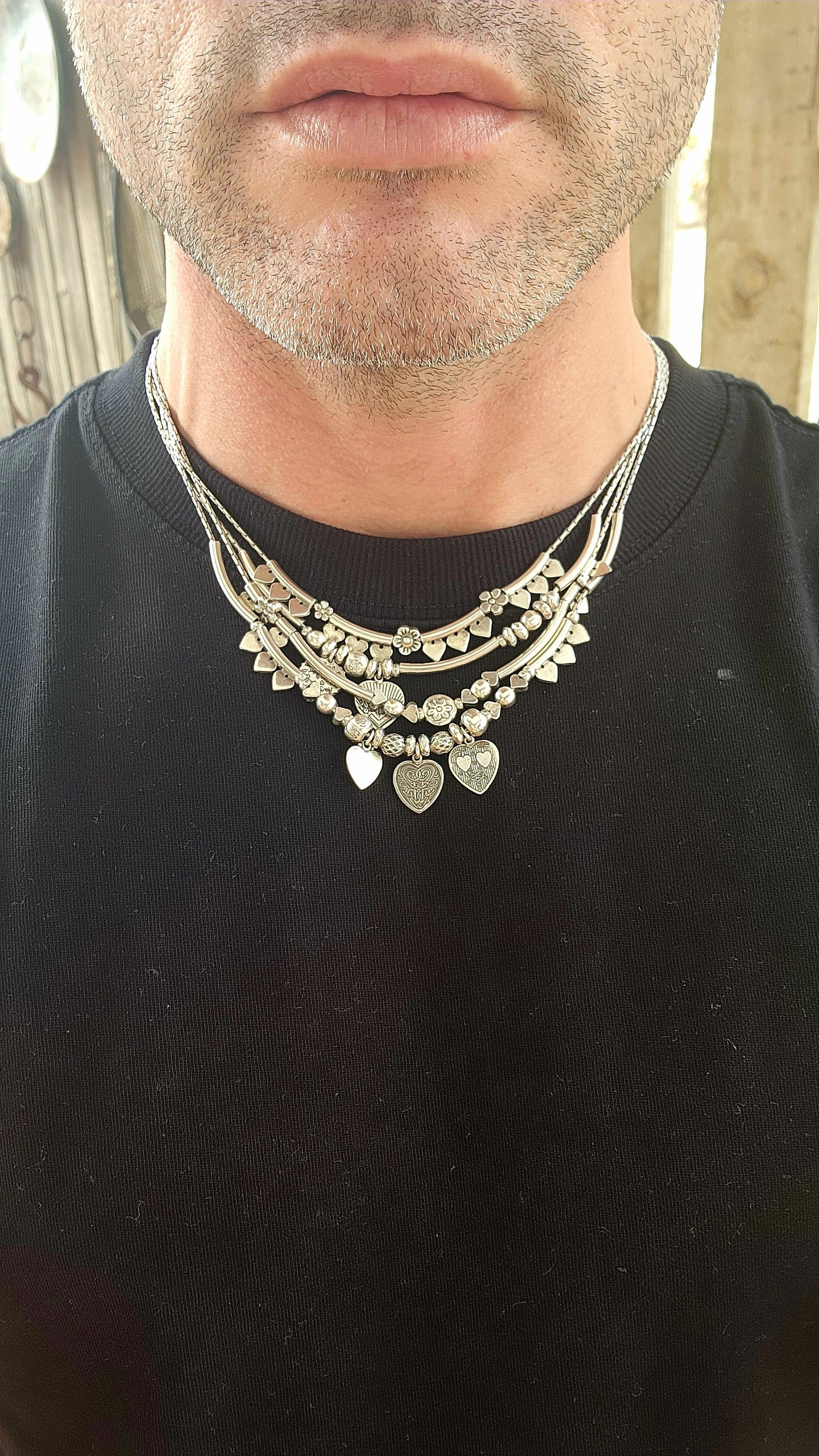 This Gas Bijoux necklace is a statement-making piece that effortlessly captures the free-spirited essence of bohemian luxury.