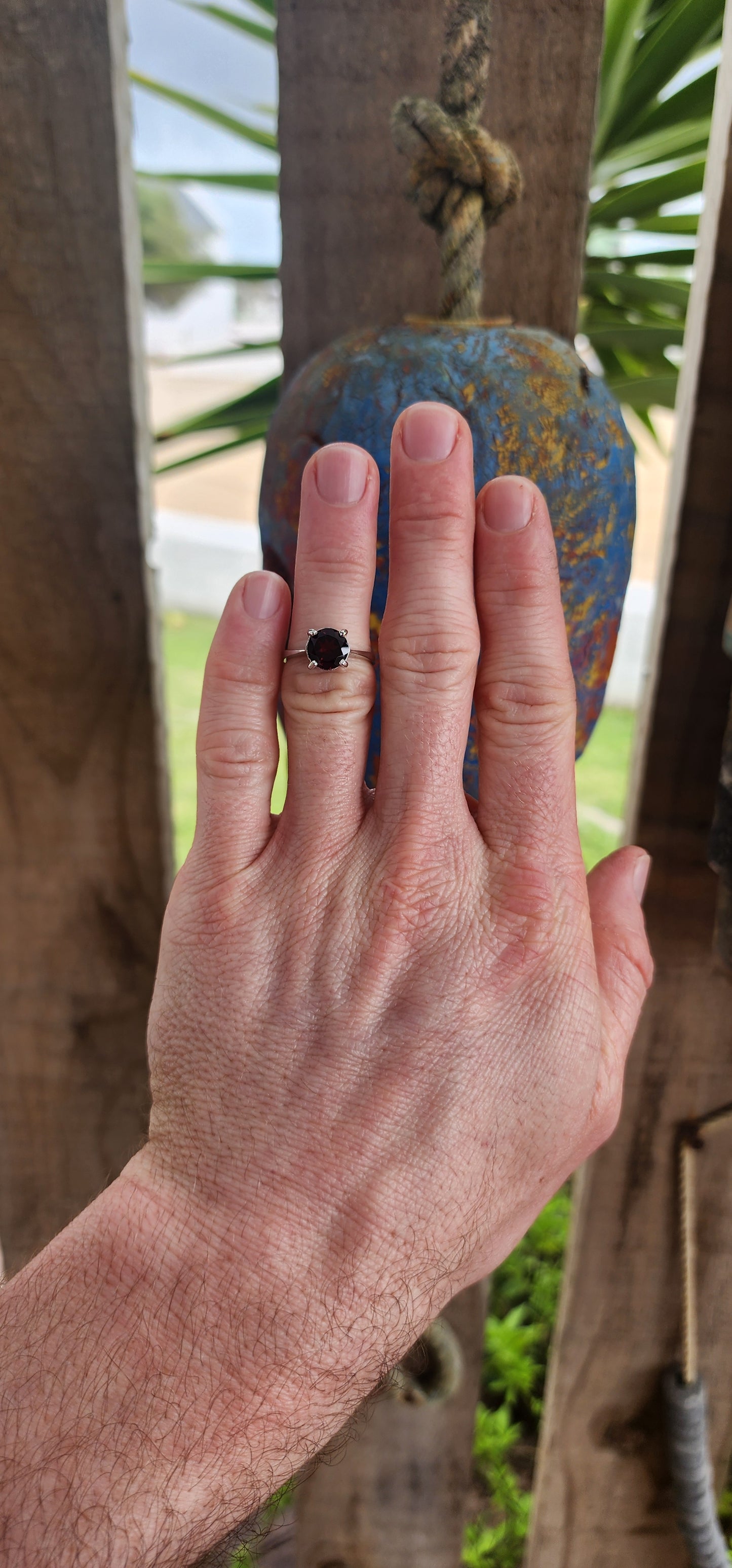 Garnet Solitaires of Passion & Strength.
A timeless and elegant pairing — this classical sterling silver garnet solitaire set radiates quiet power.