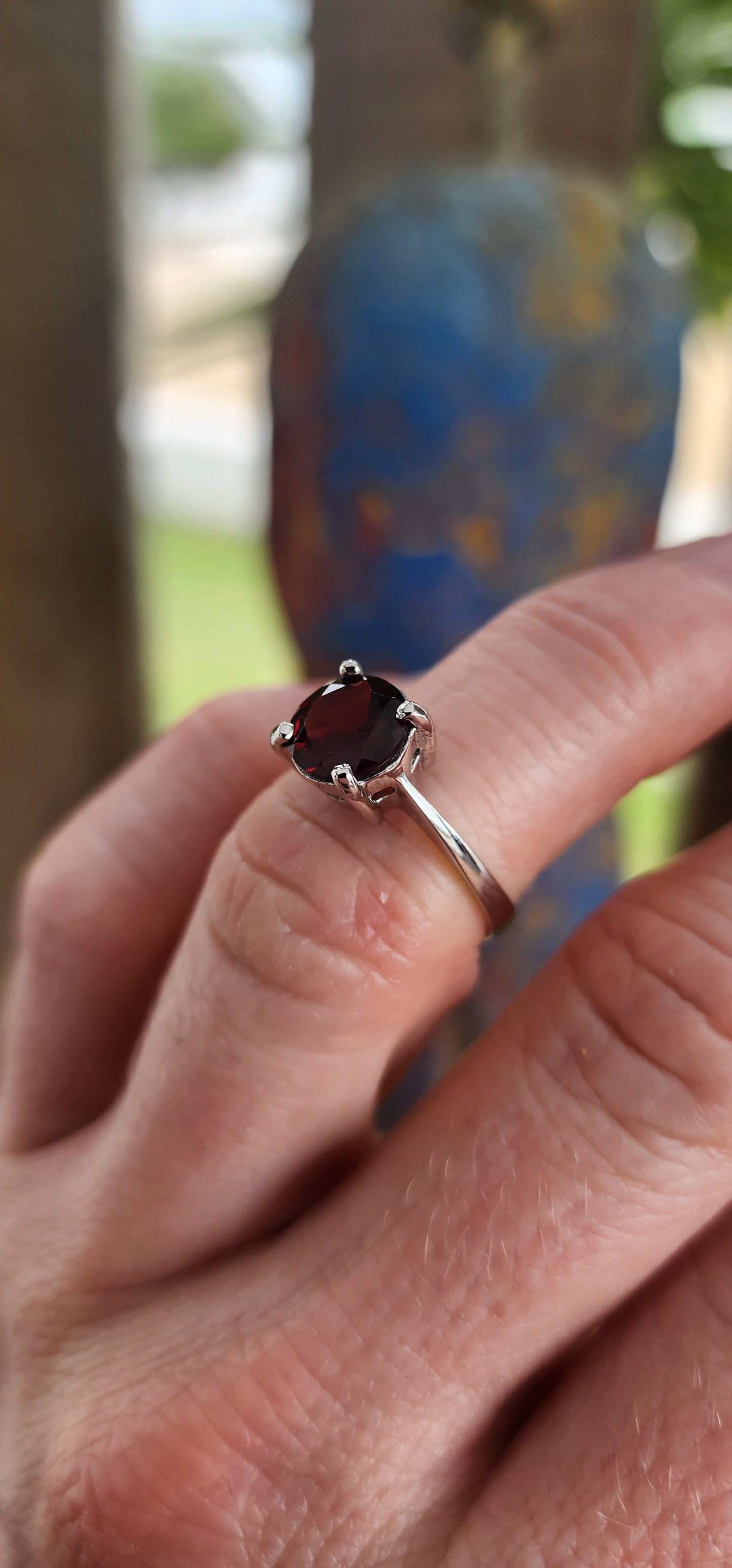 Garnet Solitaires of Passion & Strength.
A timeless and elegant pairing — this classical sterling silver garnet solitaire set radiates quiet power.