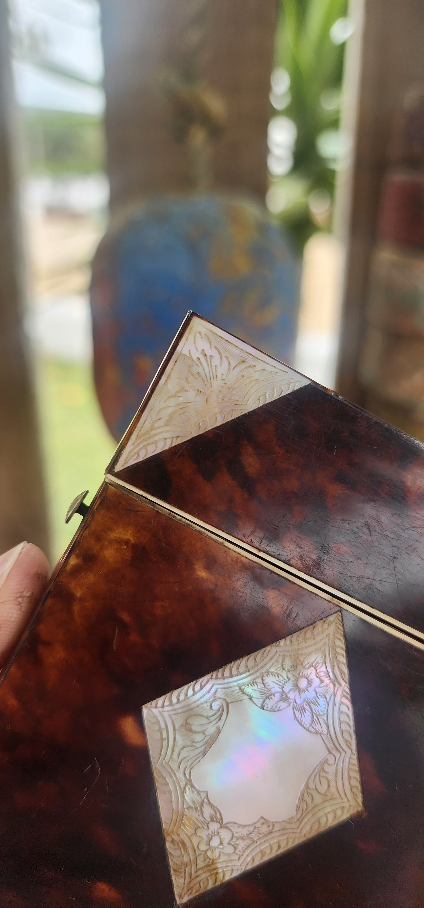 A truly magnificent Antique Victorian late 19th-century calling (visiting) card case, exquisitely hand-crafted from rich, dark blonde tortoiseshell and adorned with luxurious mother-of-pearl inlays.