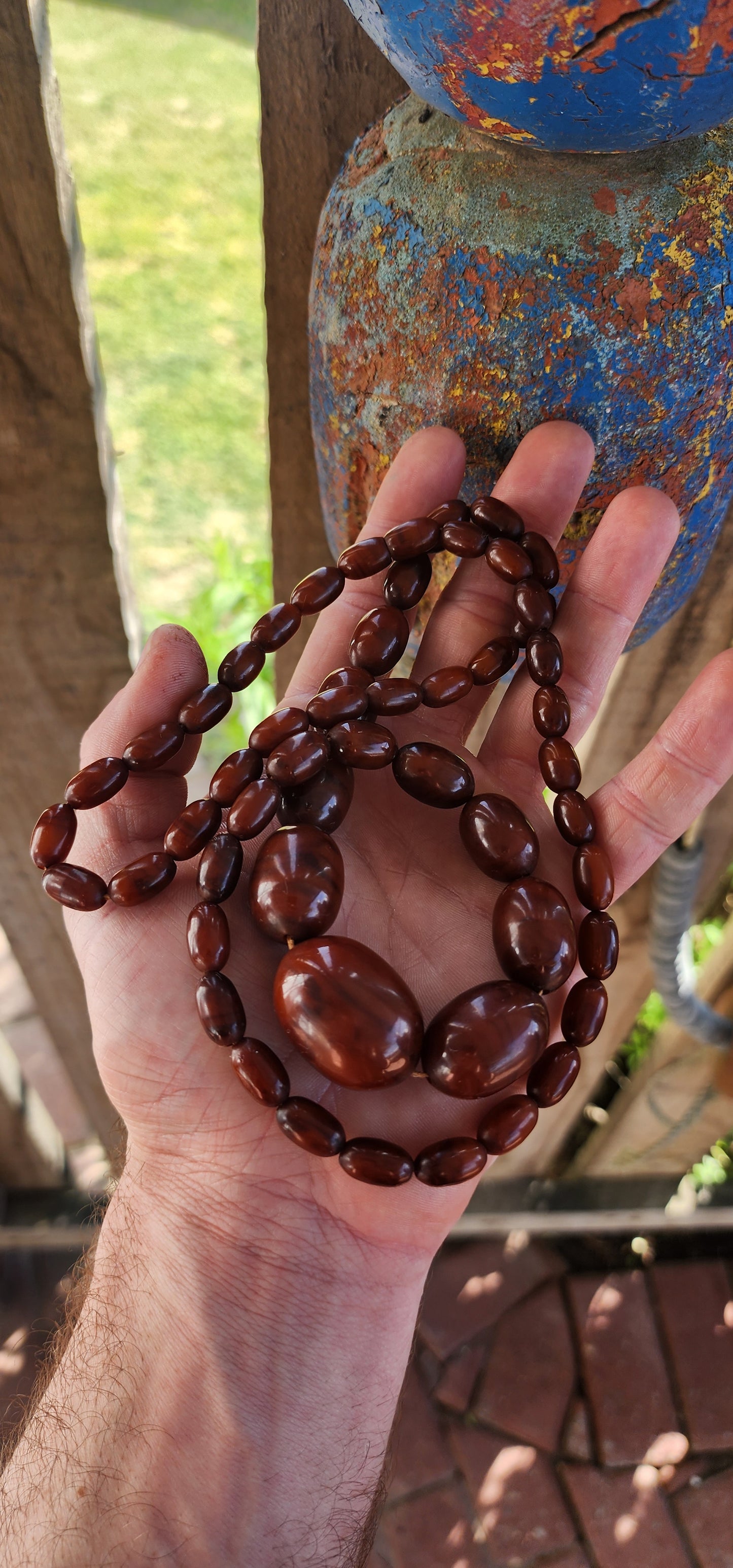 Vintage Mahogany Brown Faturan Bakelite Bead Necklace – circa 1930s–1950s.