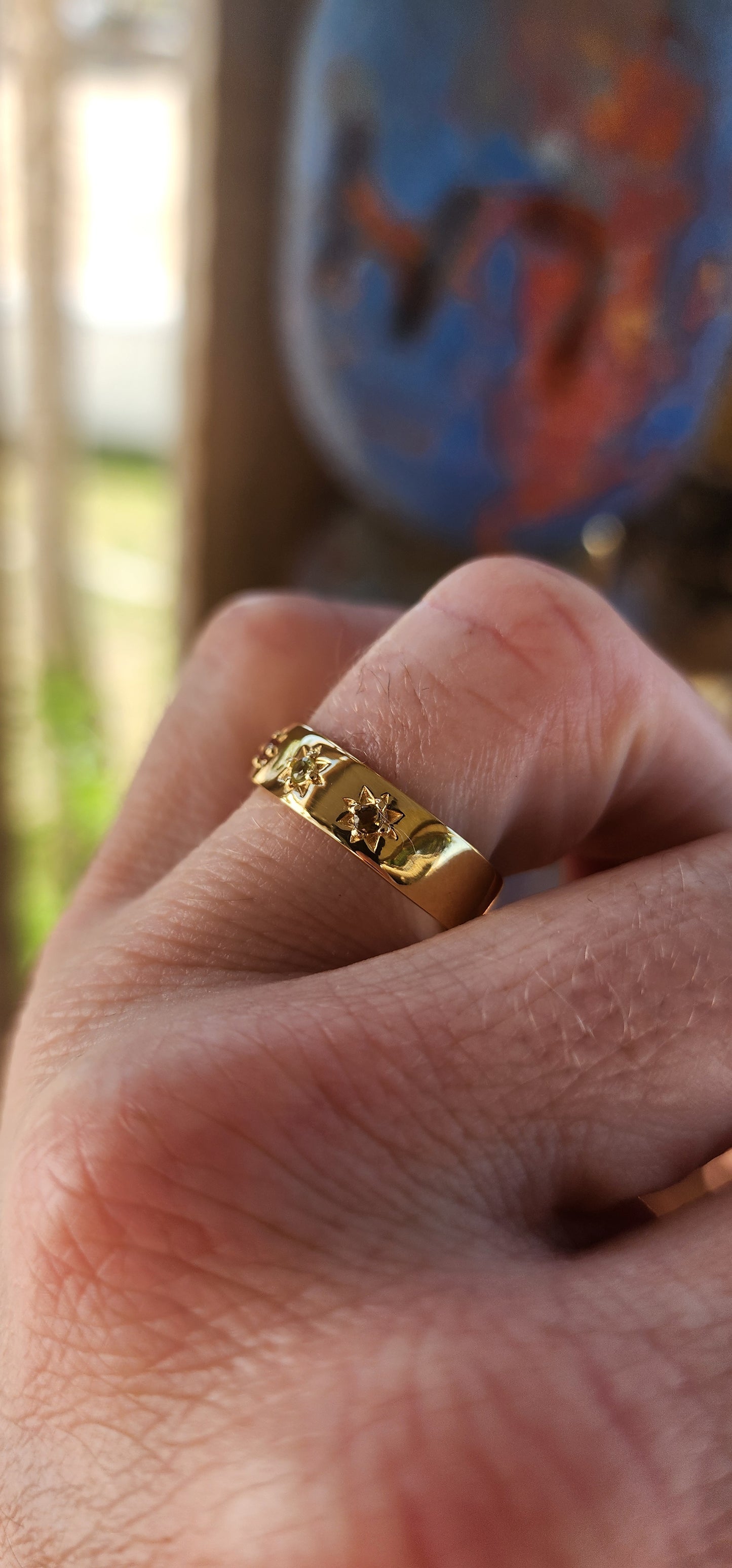 A soulful treasure with old-world charm and a joyful burst of colour. This striking unisex gypsy-style ring is crafted in solid sterling silver and luxuriously finished with a rich, buttery layer of 18ct yellow gold plating.