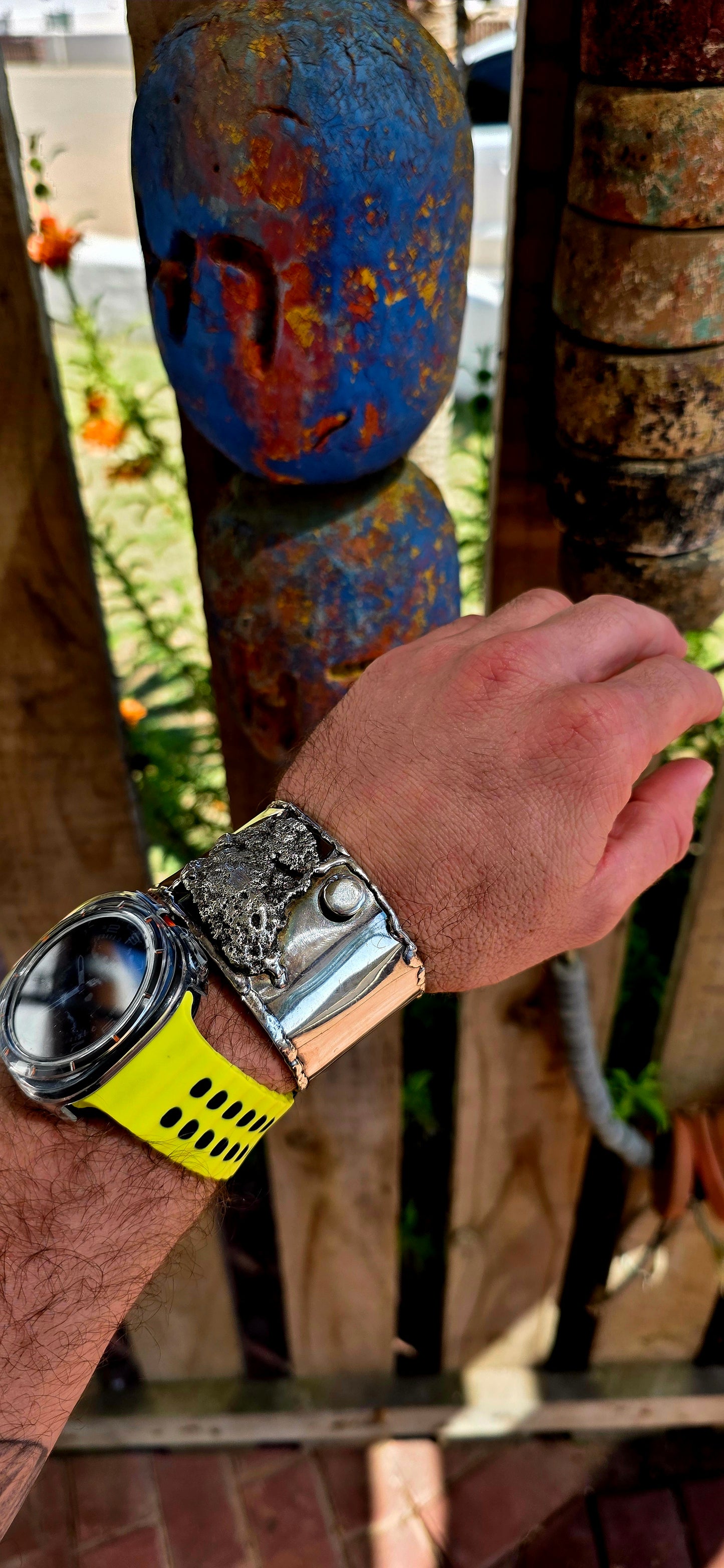 A striking and powerful vintage cuff bangle from the 1970s, crafted in silver-plated metal and embodying the unmistakable spirit of modernist brutalist design—where jewellery becomes wearable sculpture.