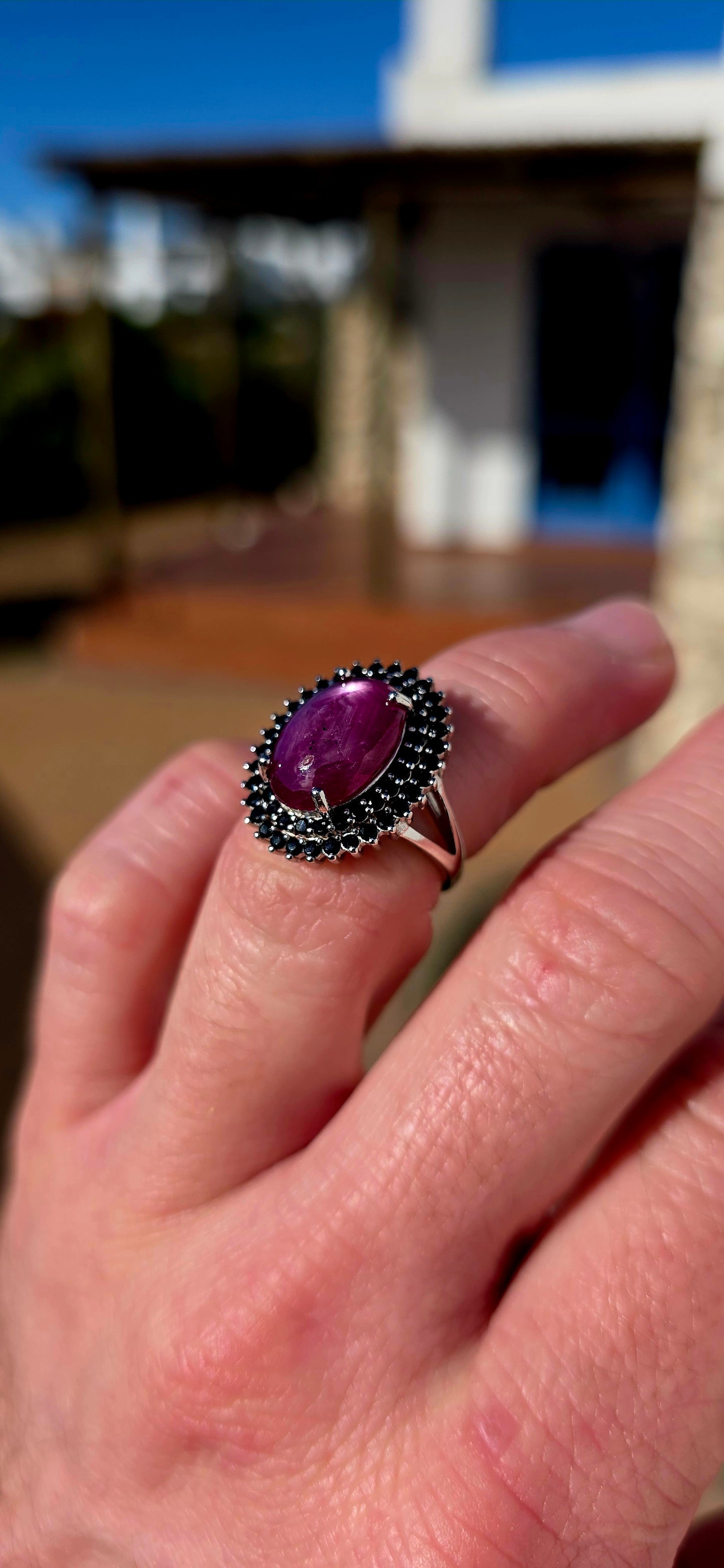 A true statement piece, designed to celebrate one of the world's most treasured gemstones in all its rich, romantic beauty.