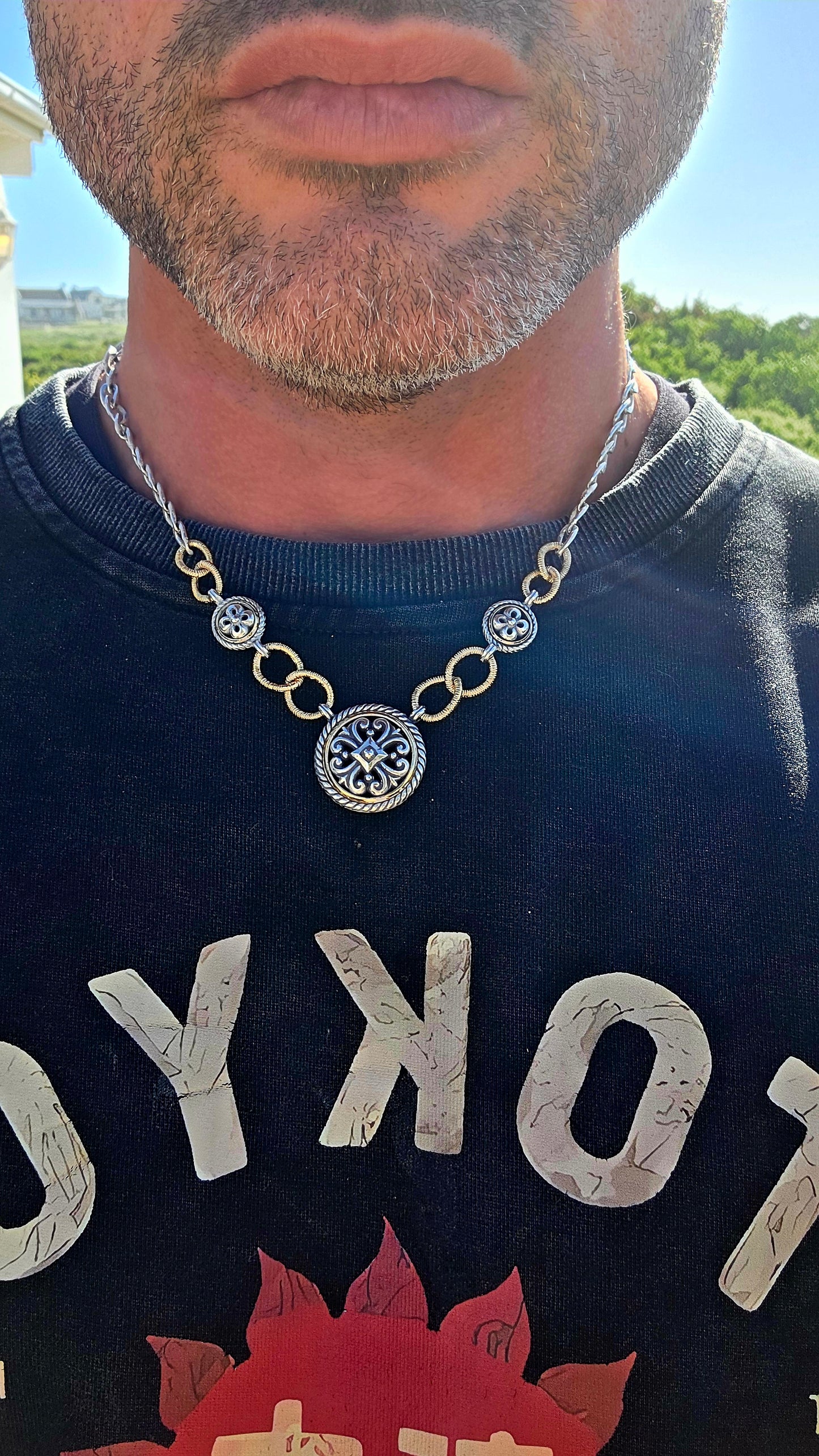 Some jewellery effortlessly bridges the gap between vintage elegance and contemporary style... and this beautifully crafted designer costume statement necklace does exactly that.
