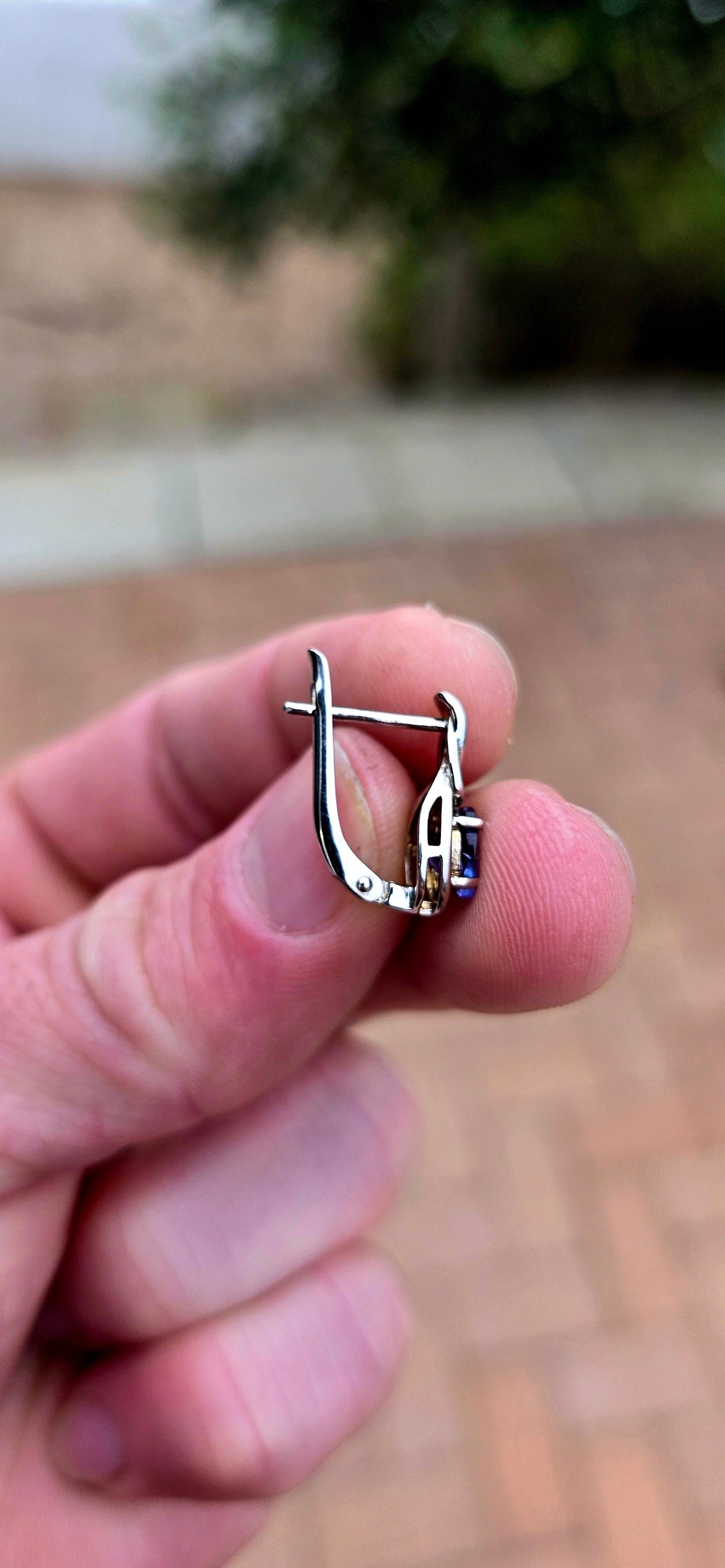 Something a little SPECIAL! These beautiful sterling silver earrings combine the mesmerising violet-blue of tanzanite with the symbolism of the Celtic love knot.