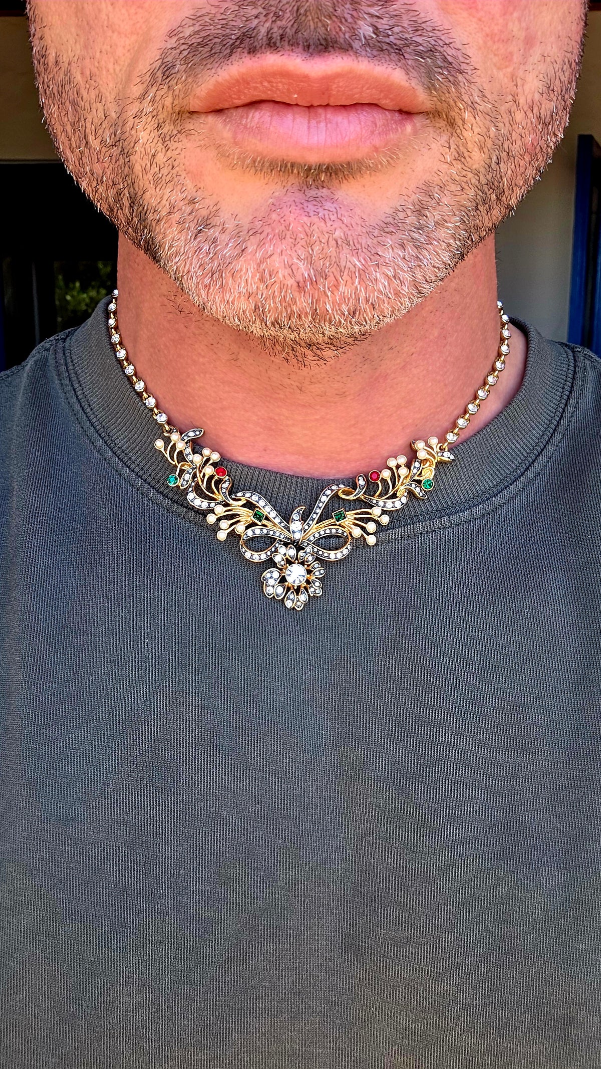 An absolutely BREATHTAKING vintage costume necklace inspired by the romantic elegance of Edwardian jewellery!