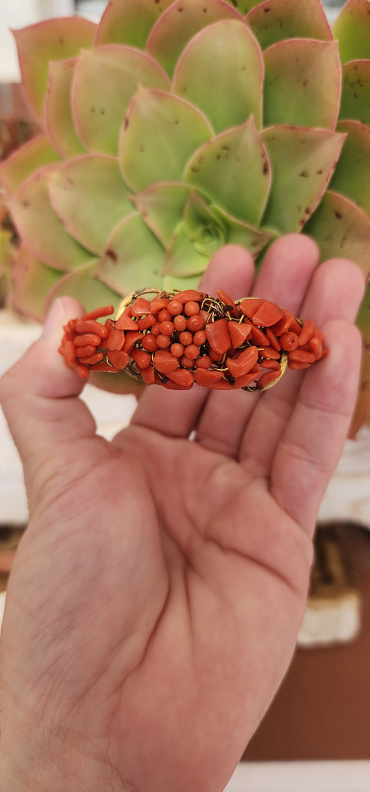 Antique Italian made late 19th century Red coral bracelet .Decorated with Sciacca Coral fruits and leaves elements on an Gold Gilt Metal mounting.