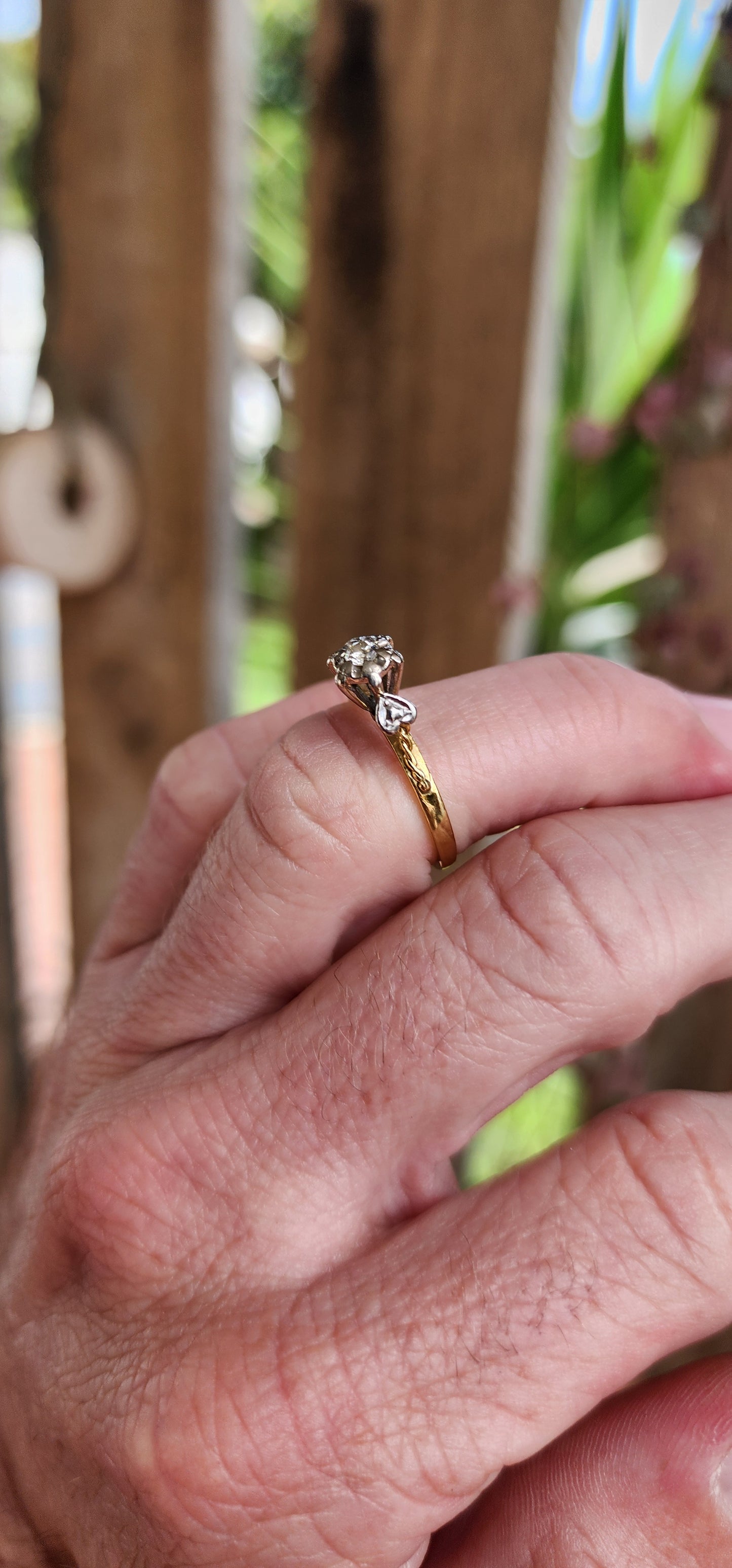 Splendid Vintage Art Deco Period 18ct Yellow Gold and Platinum Diamond solitaire ring.