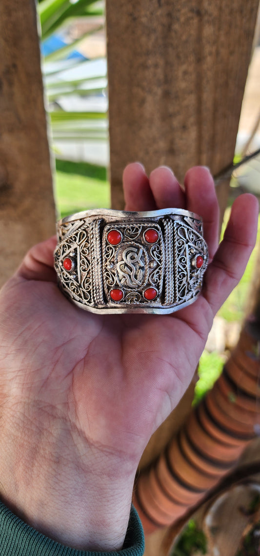 Antique Sterling Silver Ethnic/Tribal Middle Eastern "Berber" bracelet with richly chiseled decorations and Calligraphy , set with 6x Red Coral Cabochons .