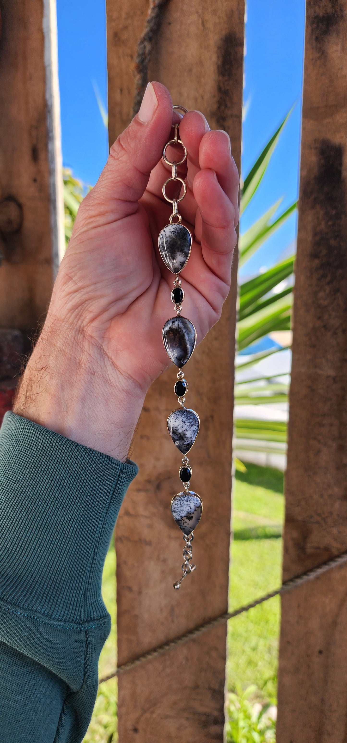 Attractive Sterling Silver dress bracelet - Bezel/Tube set with 4x beautiful Pear Cut Dendritic Agate Cabochons and 3x Black Oval Cut Onyx Gemstones.