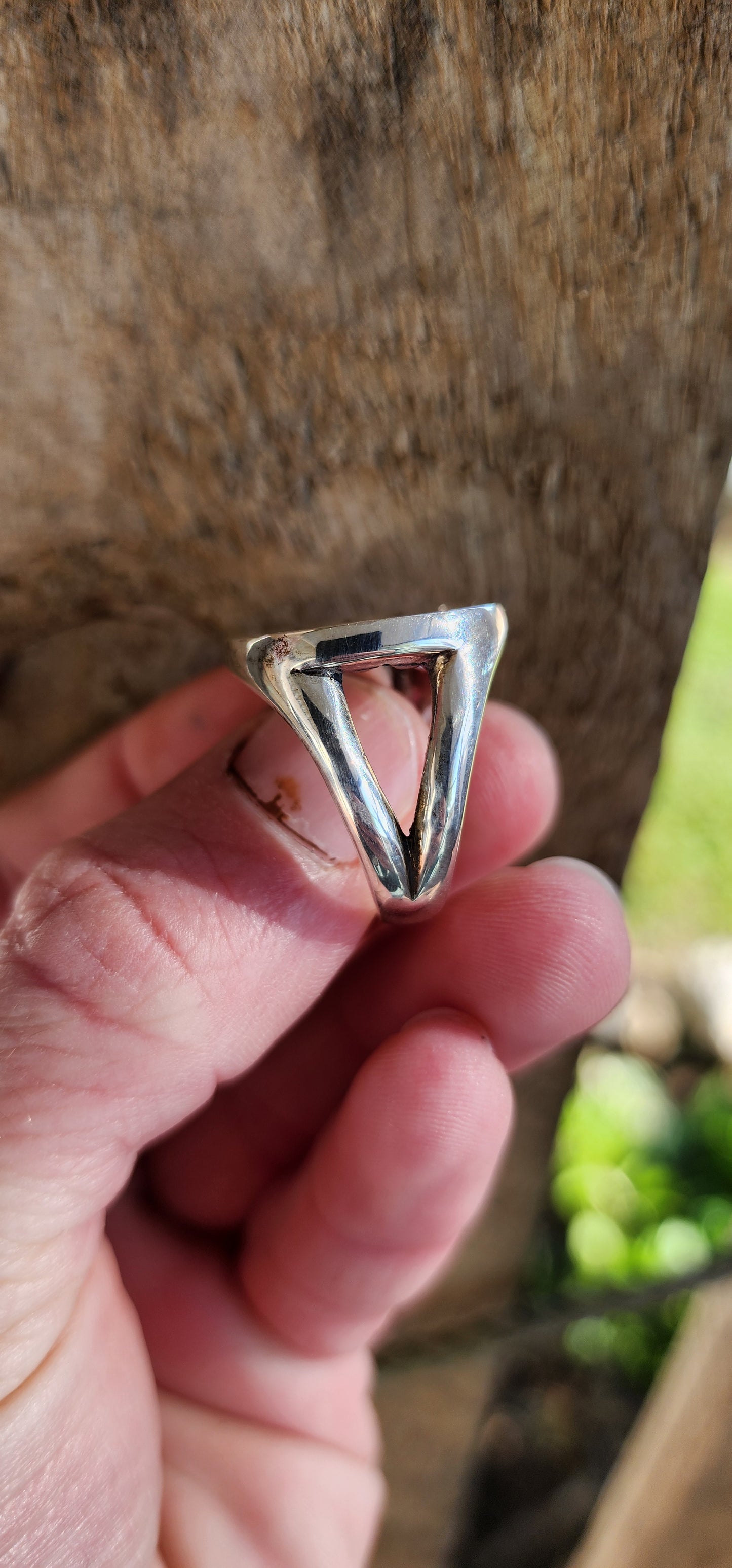 Marvelous and Chunky Sterling Silver Unisex "Venus Flytrap" style ring with an Modernist appeal - Such an unusual beauty !