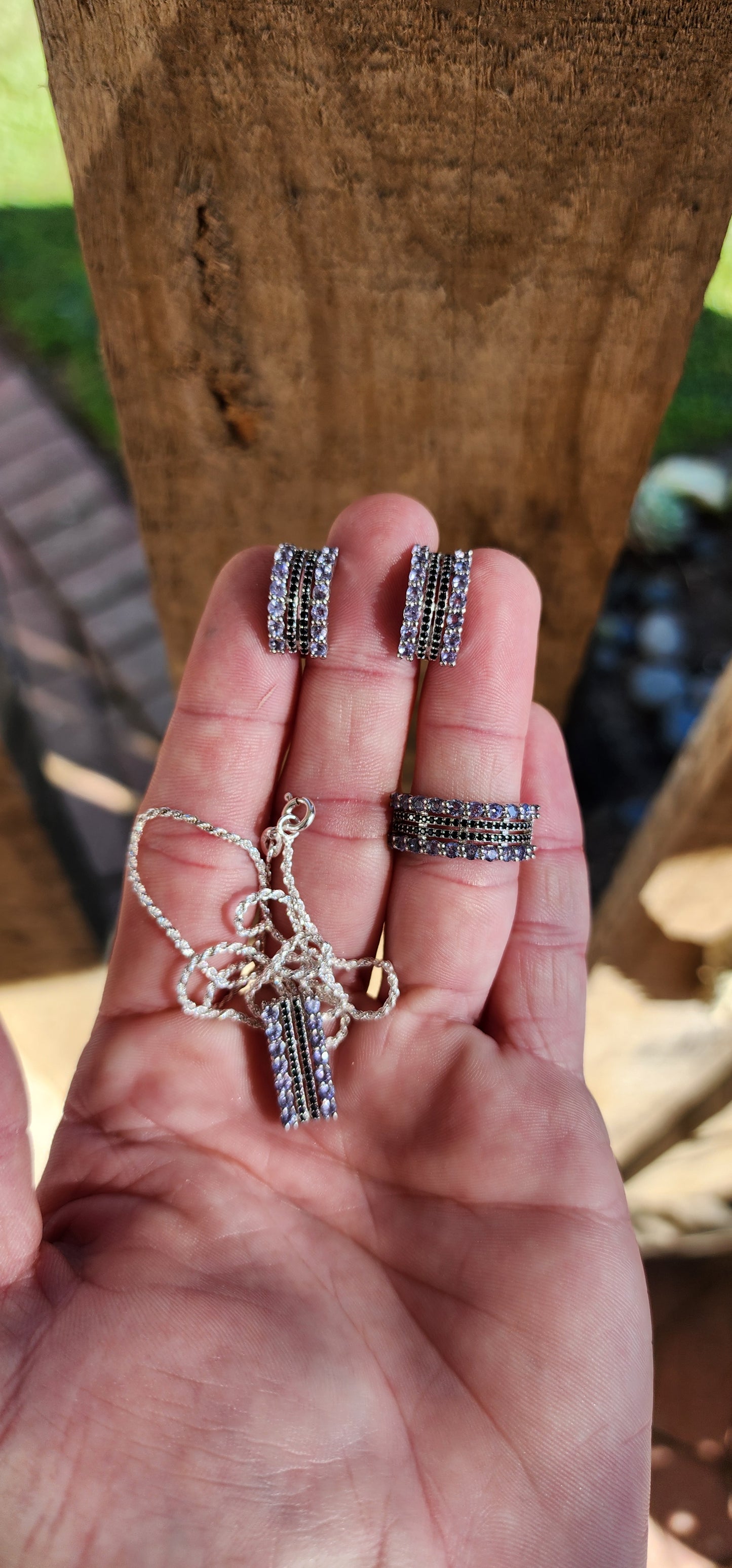 Marvelous Sterling Silver, Natural Tanzanite and Black Spinel Gemstones matching set consisting out of ring , push-in hoop earrings with safety clips and pendant on rope chain.