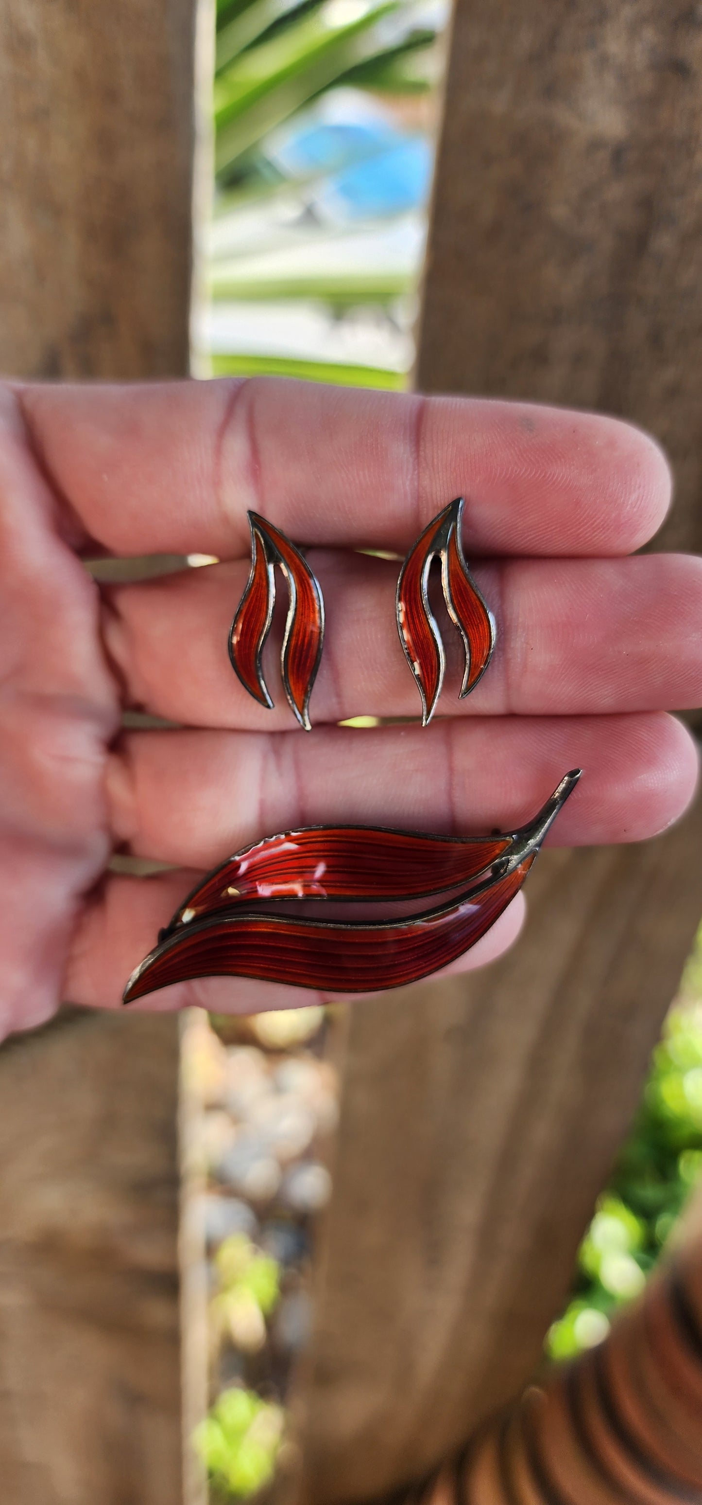 MODERNIST and RARE!!! Aksel Holmsen Norway Sterling Silver Guilloche Enamel Brooch with matching clip-on earrings, Circa 1940s.